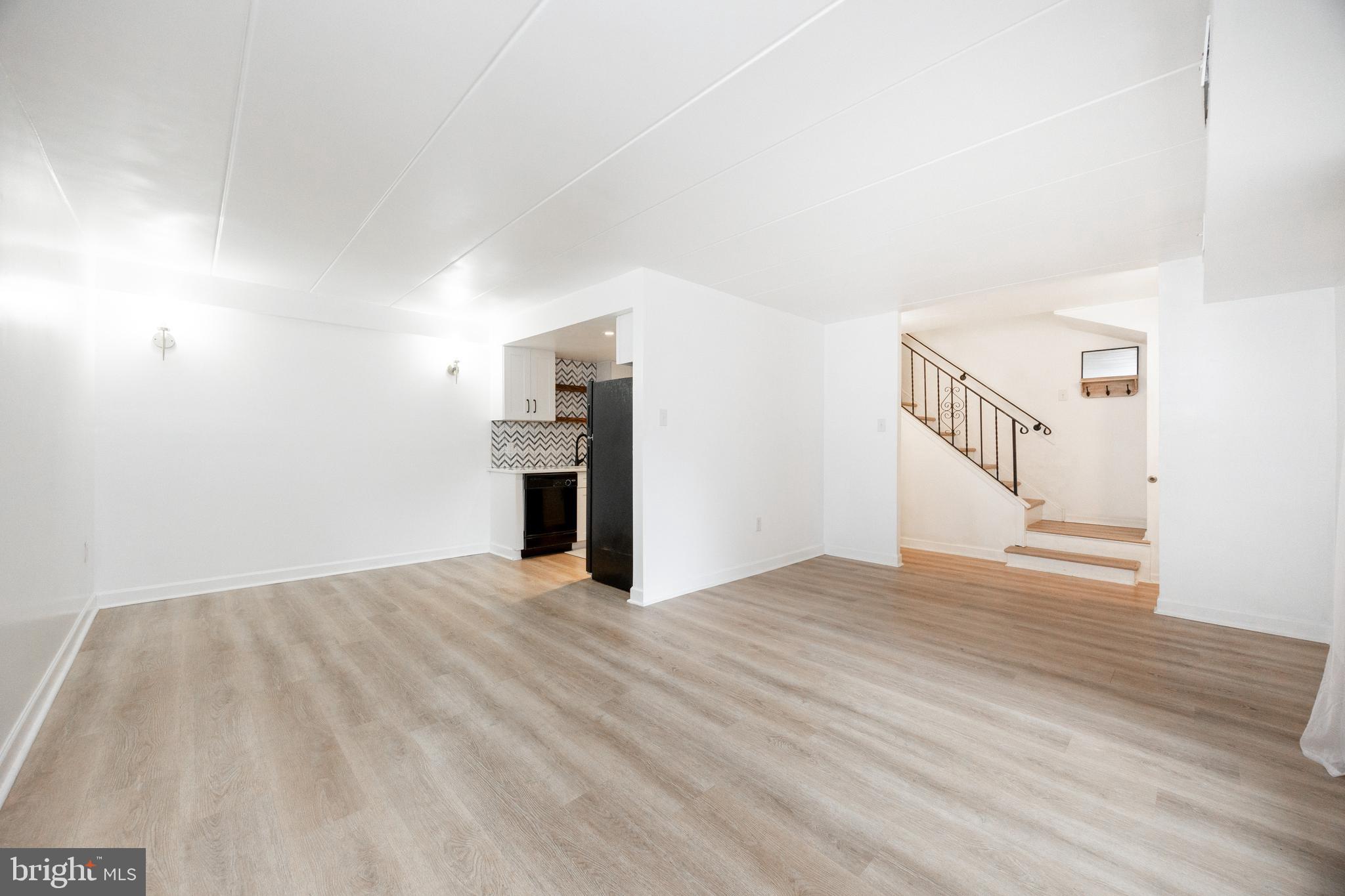 VILLAGE WALK - Residential Lease