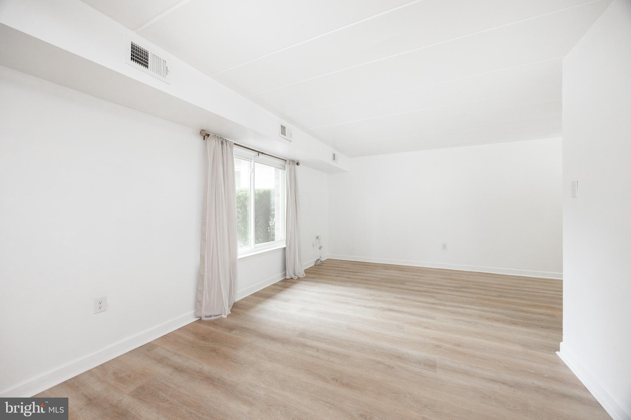 VILLAGE WALK - Residential Lease