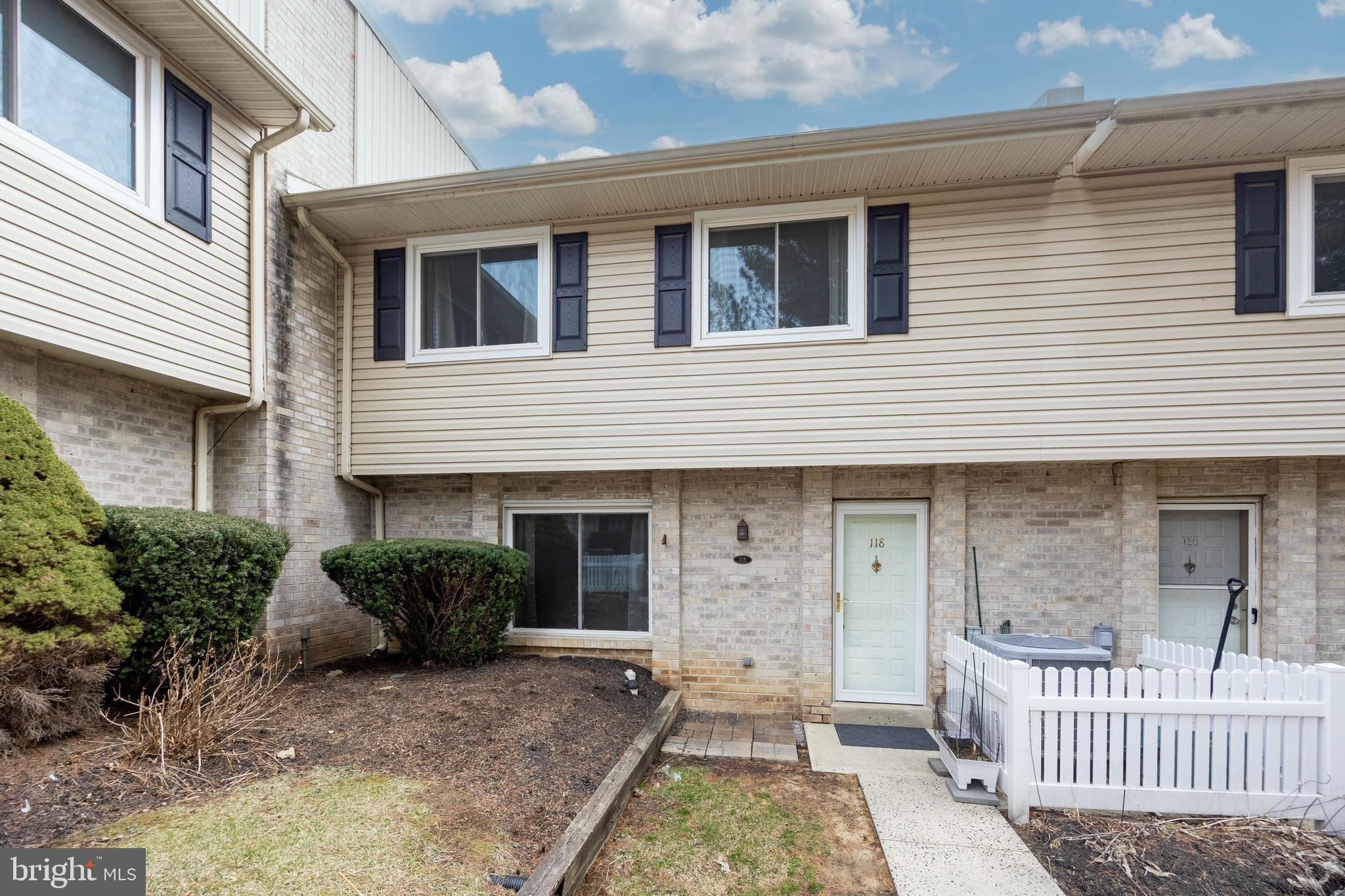 VILLAGE WALK - Residential Lease