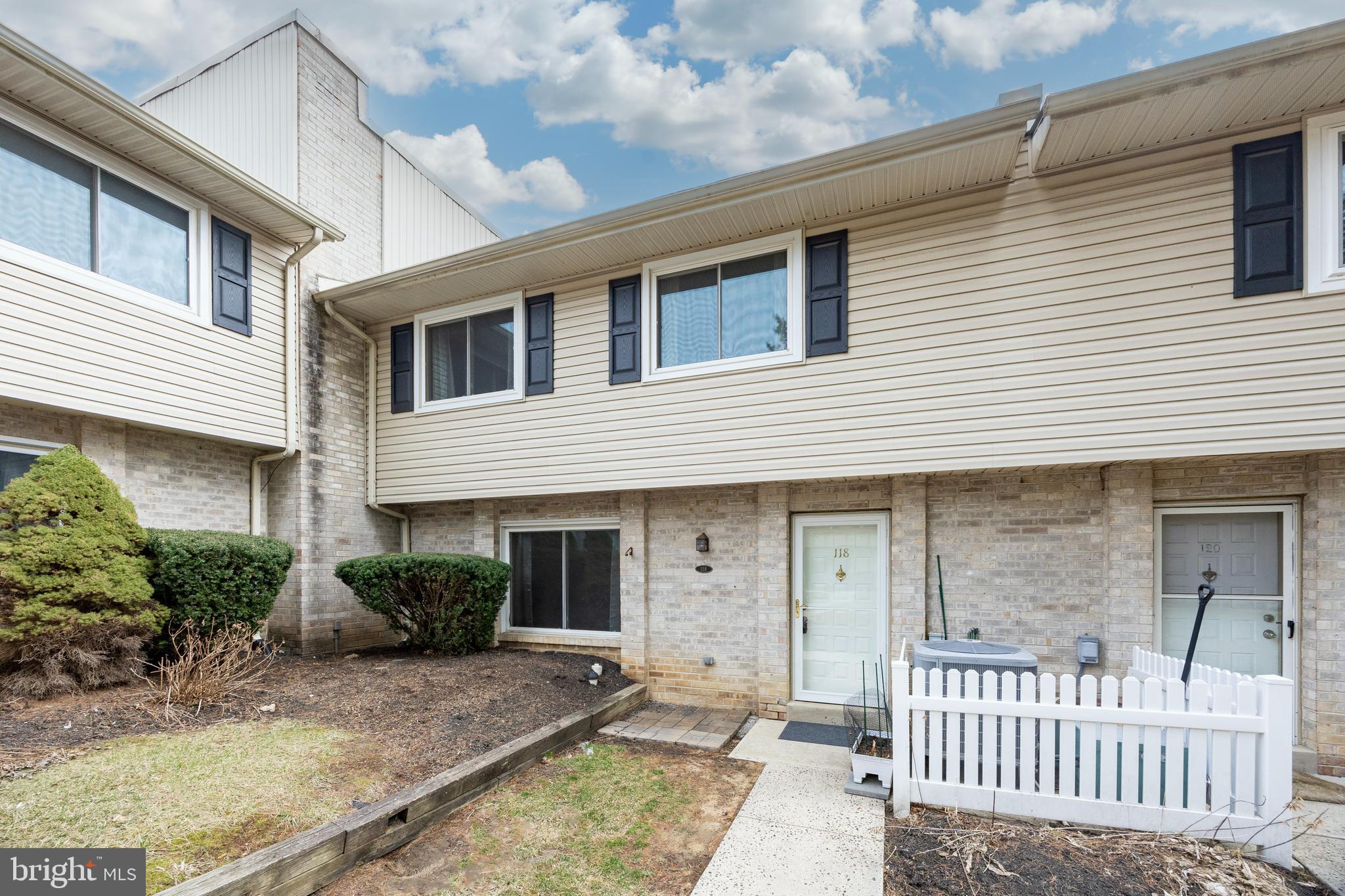 VILLAGE WALK - Residential Lease