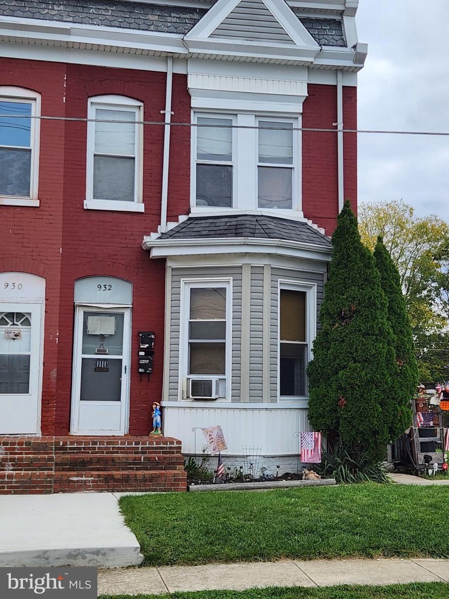 Great Investment Property!  The property features one 2-bedroom unit, one 1-bedroom unit & 4 detached garages.   the apartments rent for $725 each, 2 garages rent for $60 each and 2 garages rent for $65 each, for a total monthly income of $1,700.  Apartment tenants pay electric, heat & hot water.  Owner pays garage electric, water & sewer, taxes & insurance.  First floor tenant has been there for over 20 years, and 2nd floor tenant has been there for over 4 years.  All leases are month-to-month.