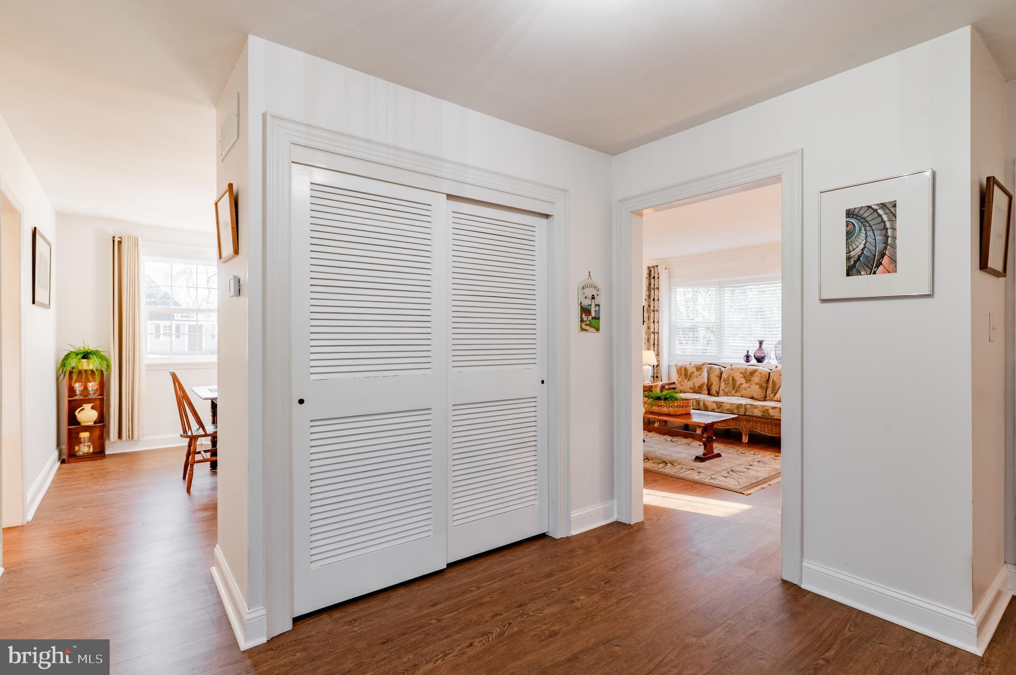 HILLCRESTSHIRE - Residential