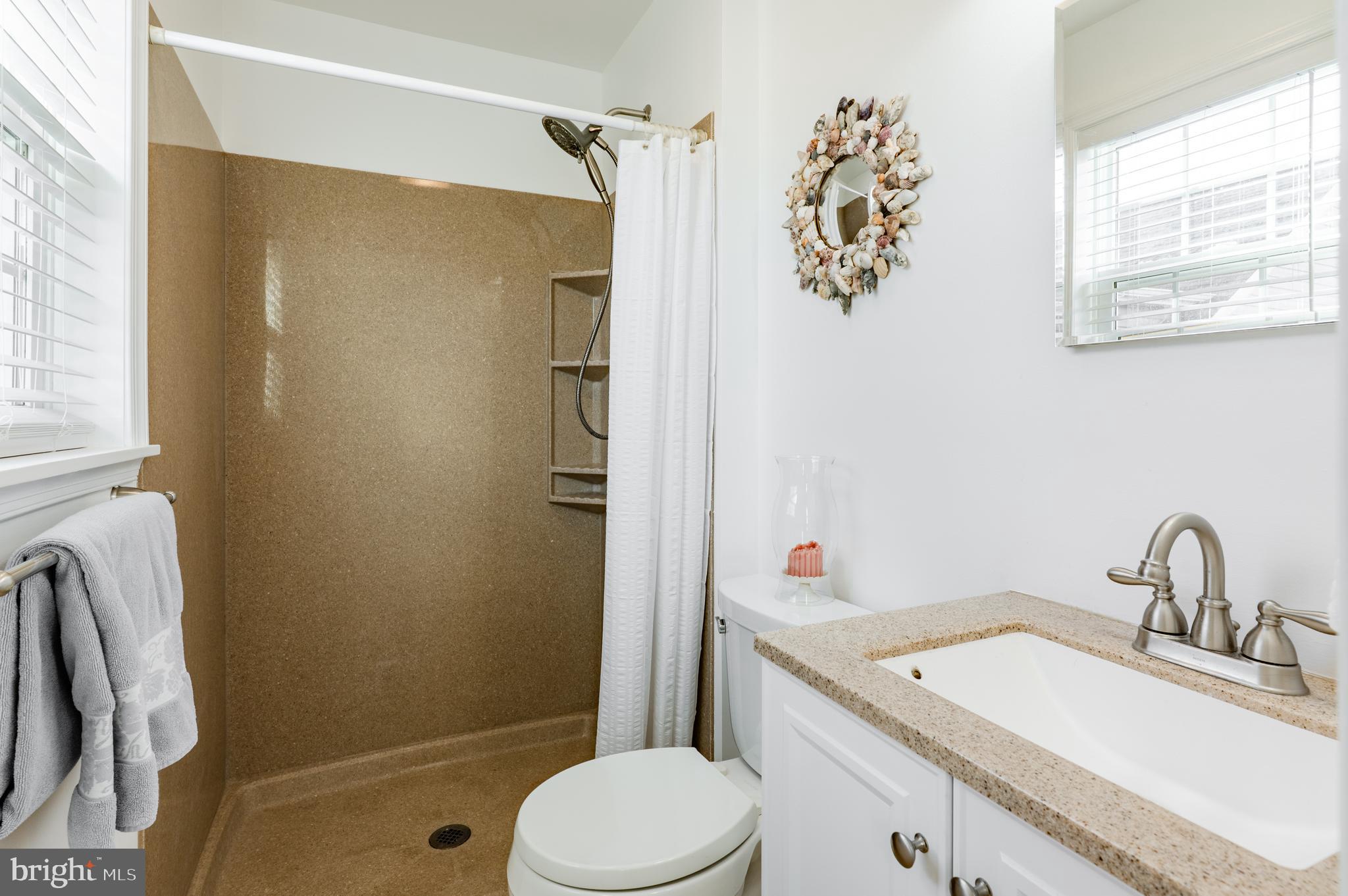 HILLCRESTSHIRE - Residential