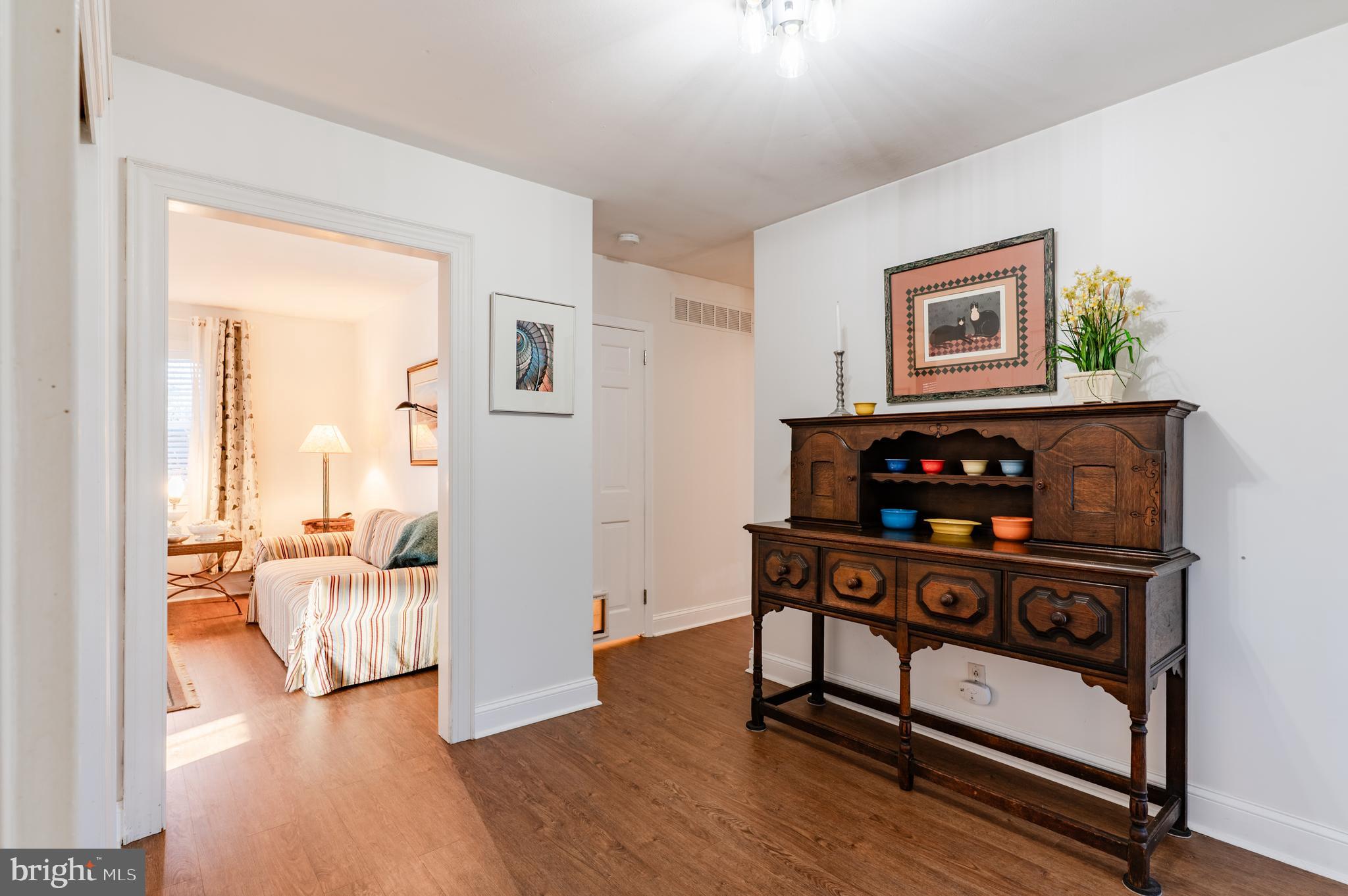 HILLCRESTSHIRE - Residential