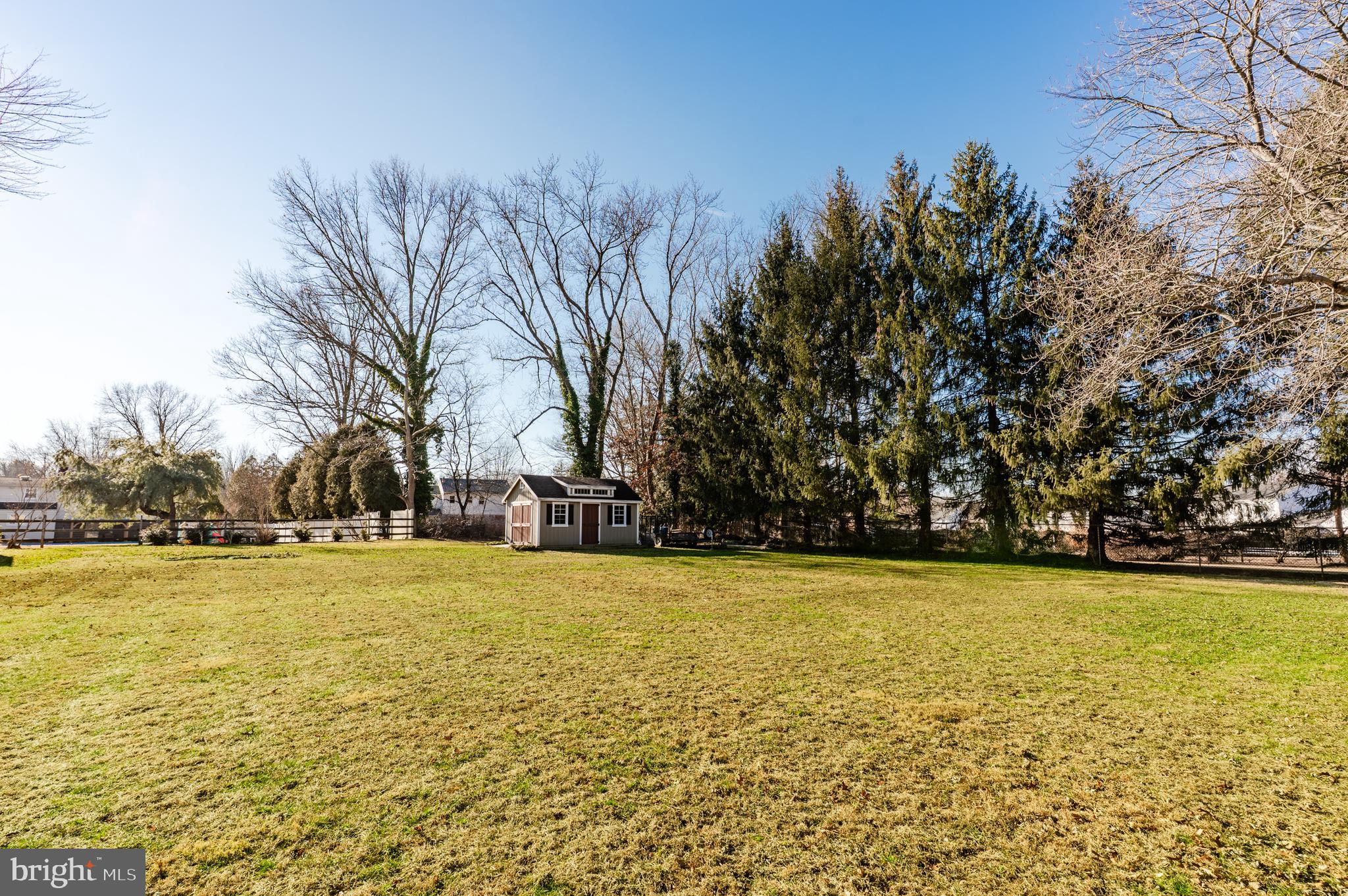 HILLCRESTSHIRE - Residential