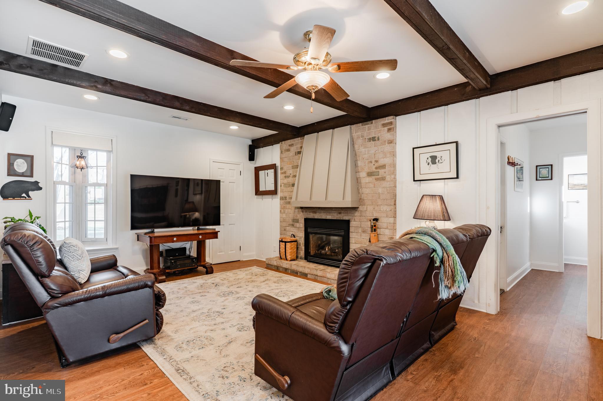 HILLCRESTSHIRE - Residential