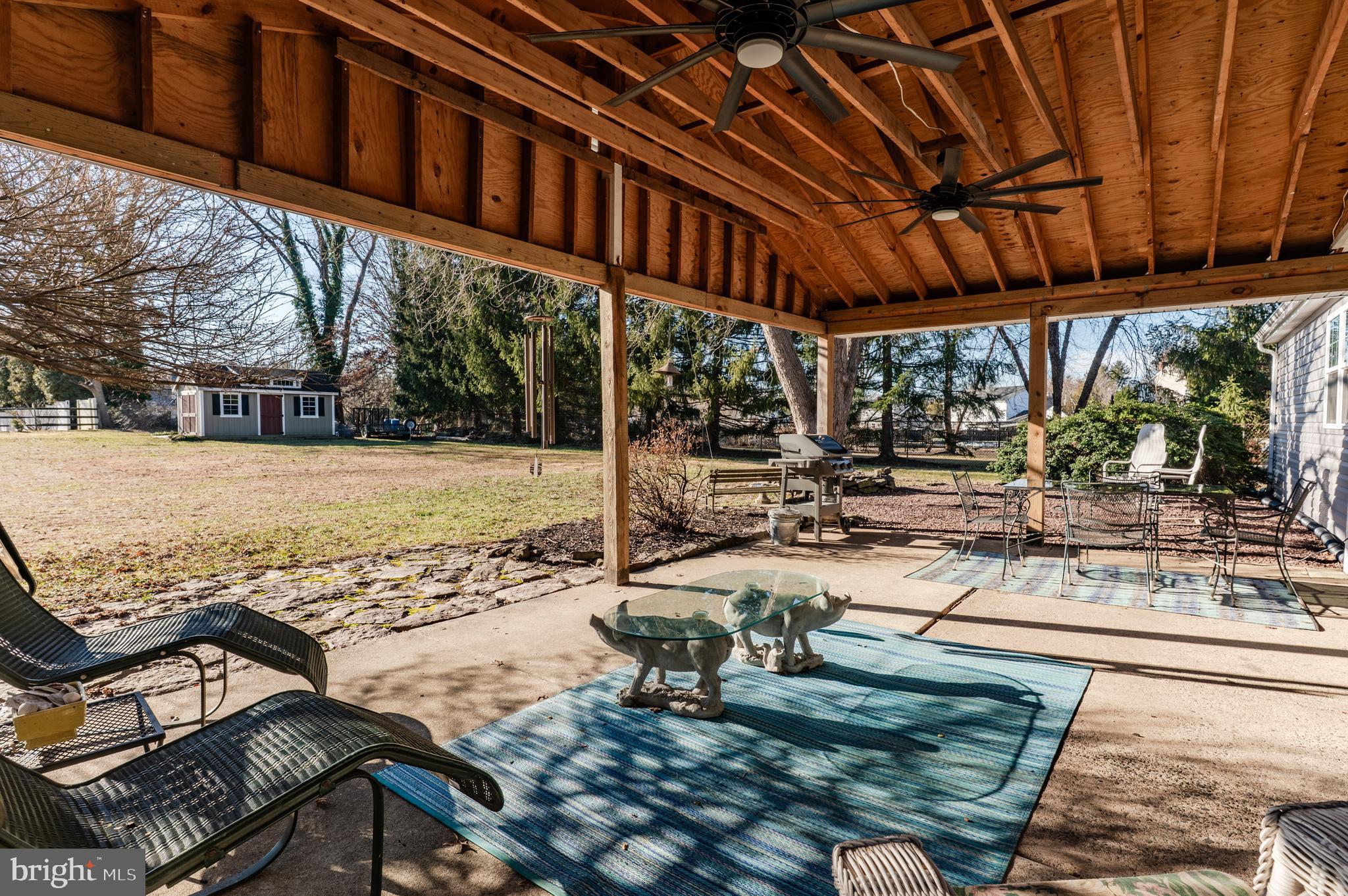 HILLCRESTSHIRE - Residential