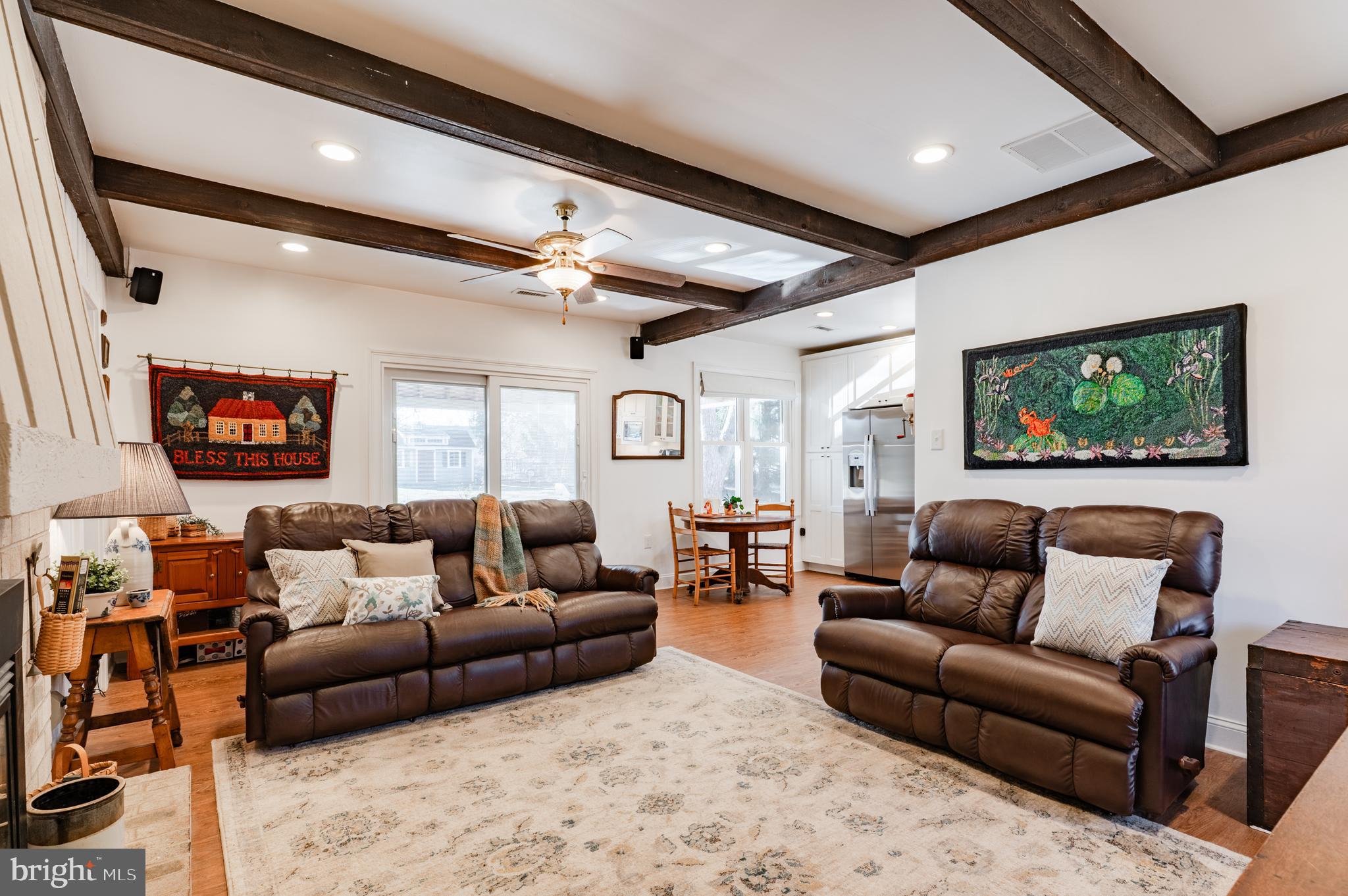 HILLCRESTSHIRE - Residential