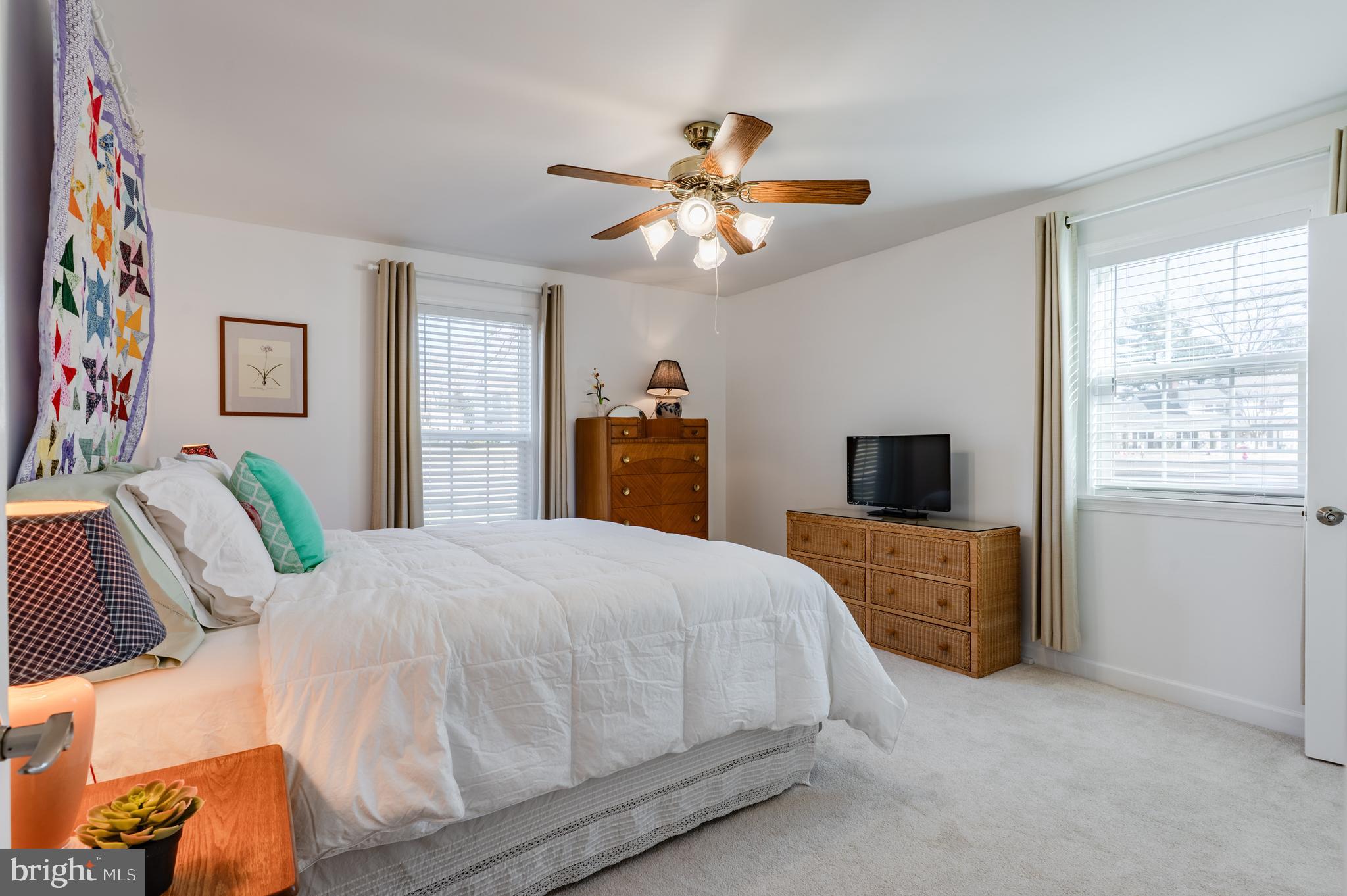 HILLCRESTSHIRE - Residential