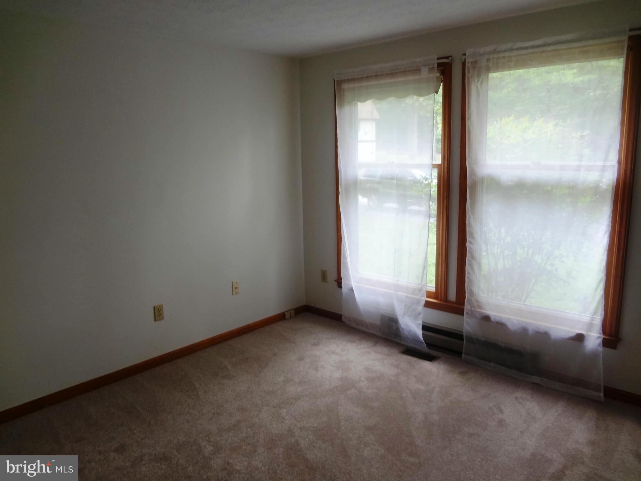 SHANNONDALE - Residential