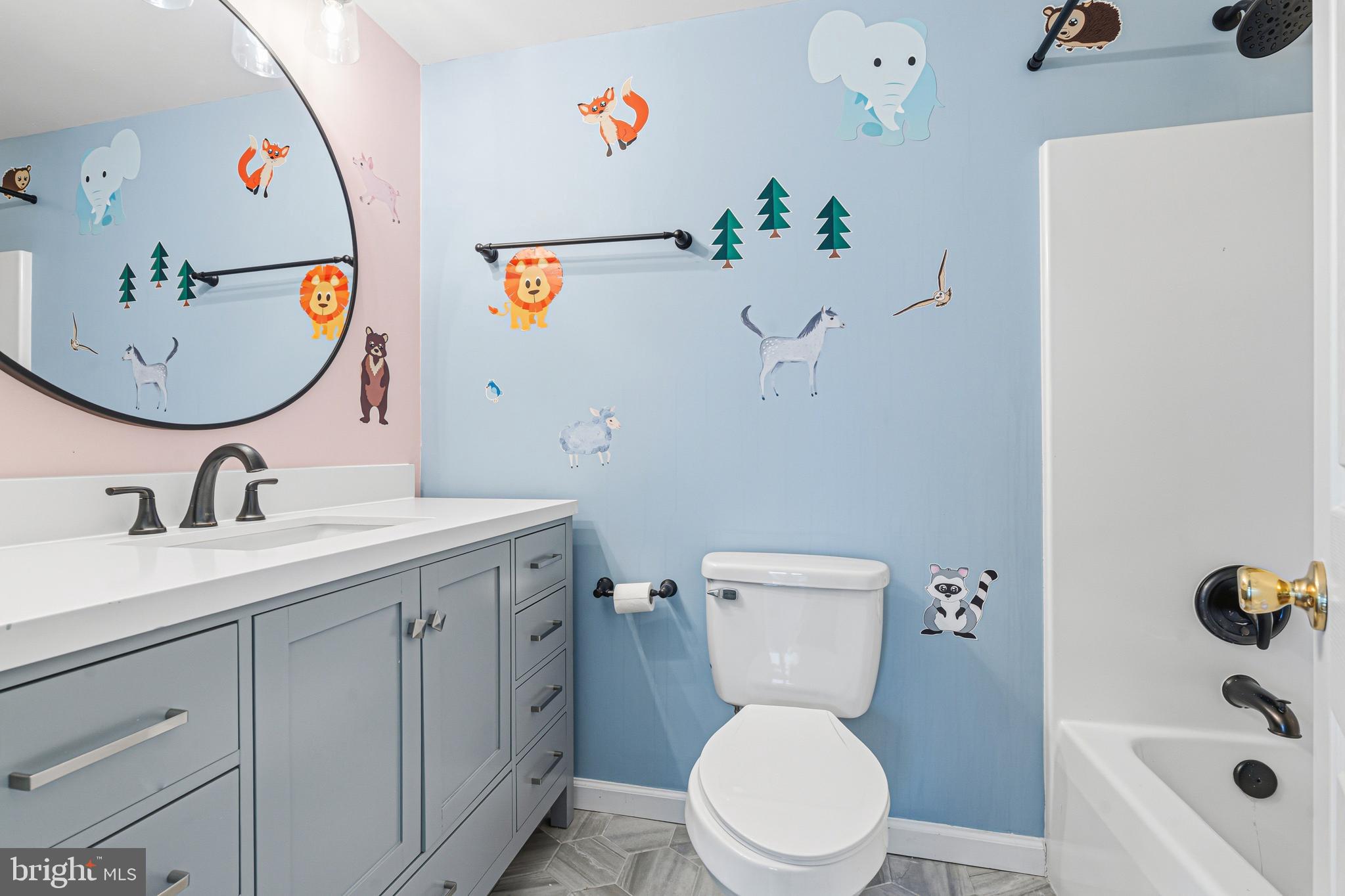 MIDDLE RIVER - Residential