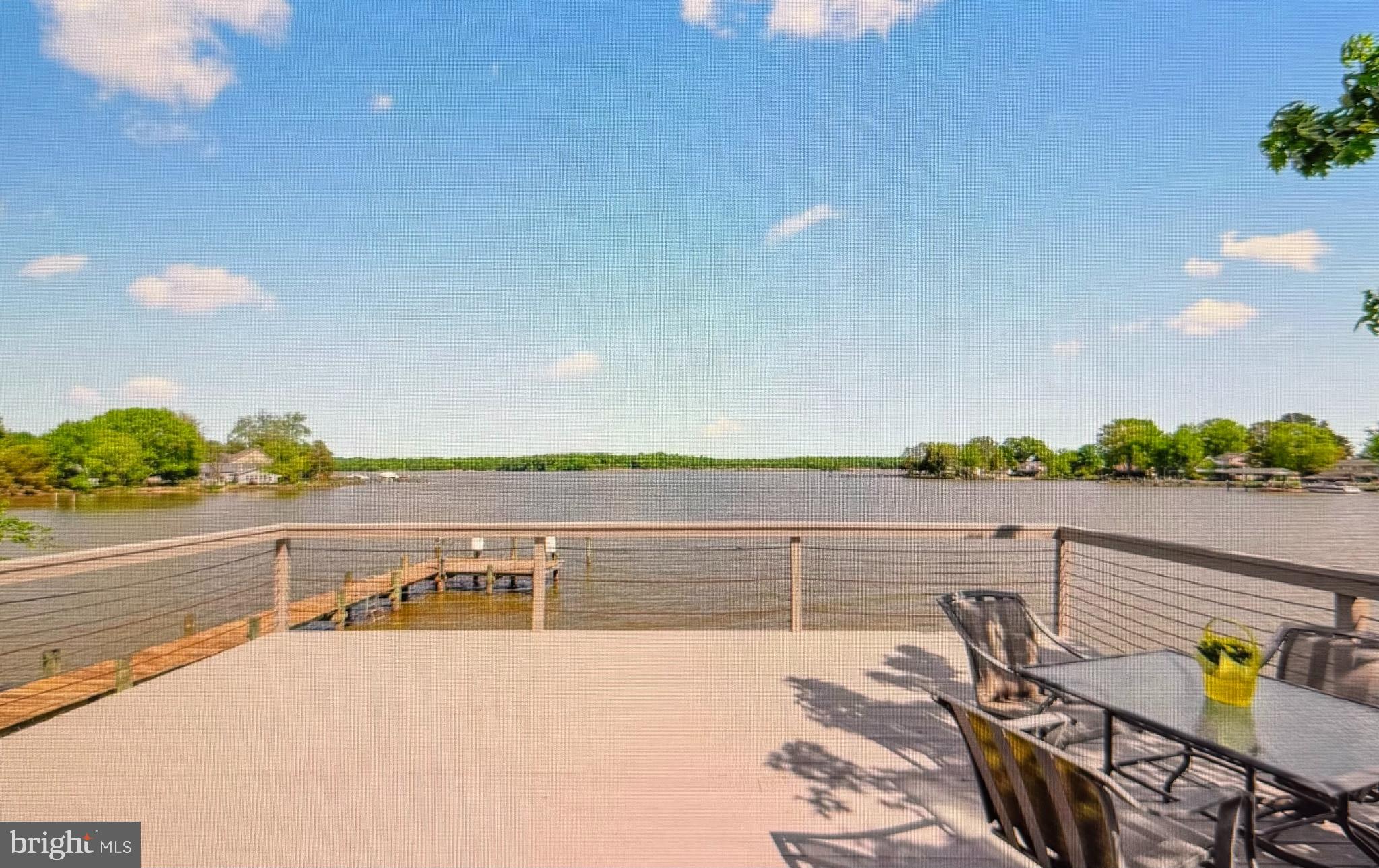 MIDDLE RIVER - Residential