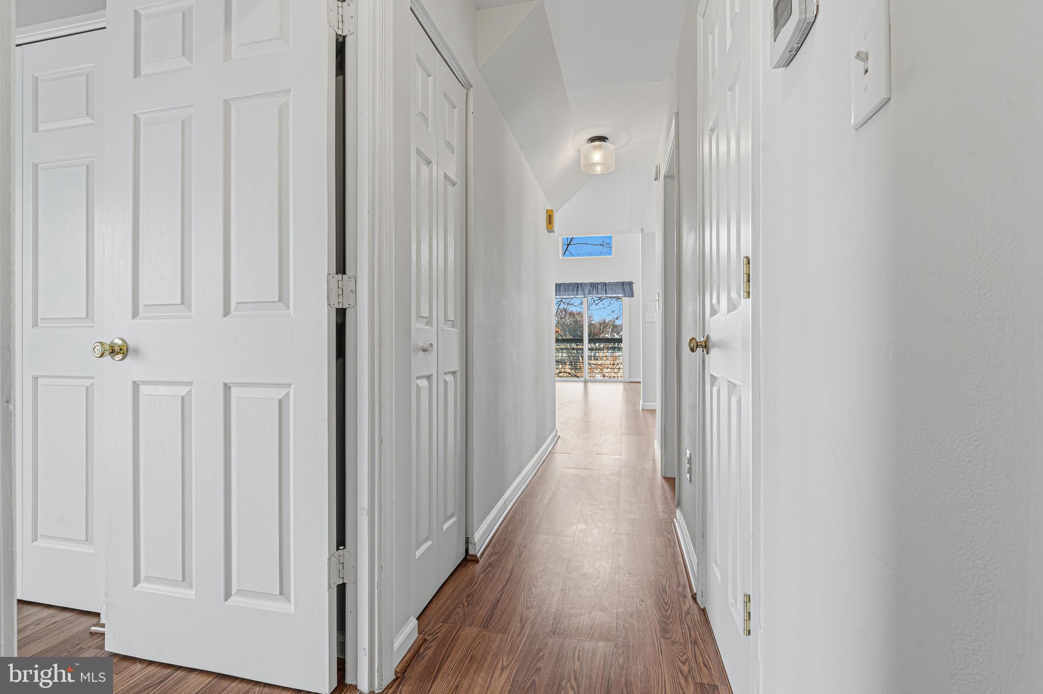 MIDDLE RIVER - Residential