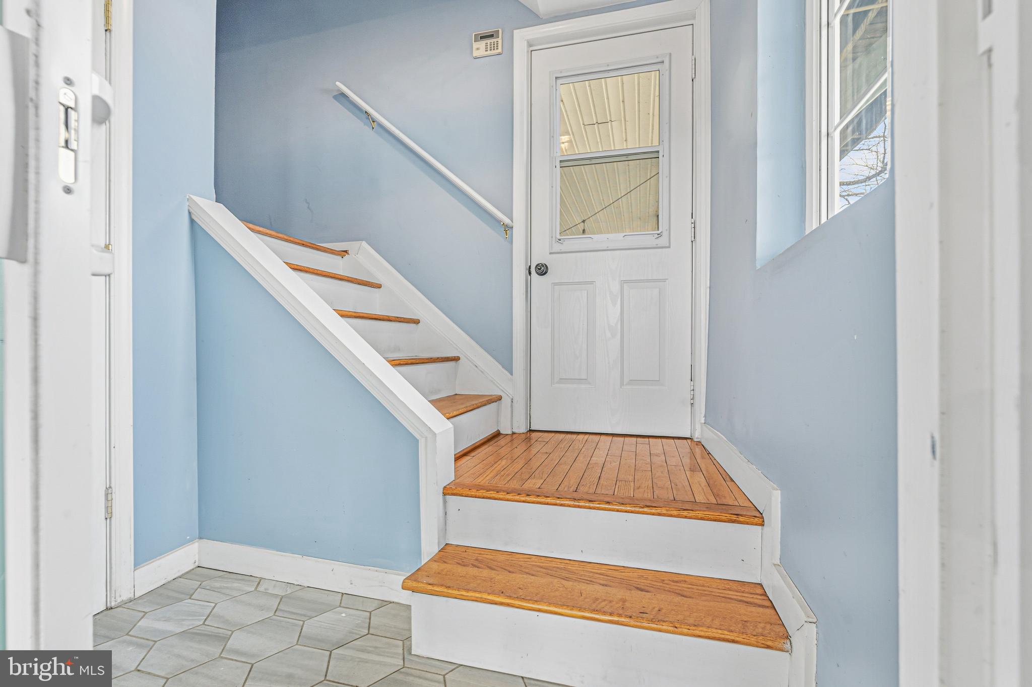 MIDDLE RIVER - Residential