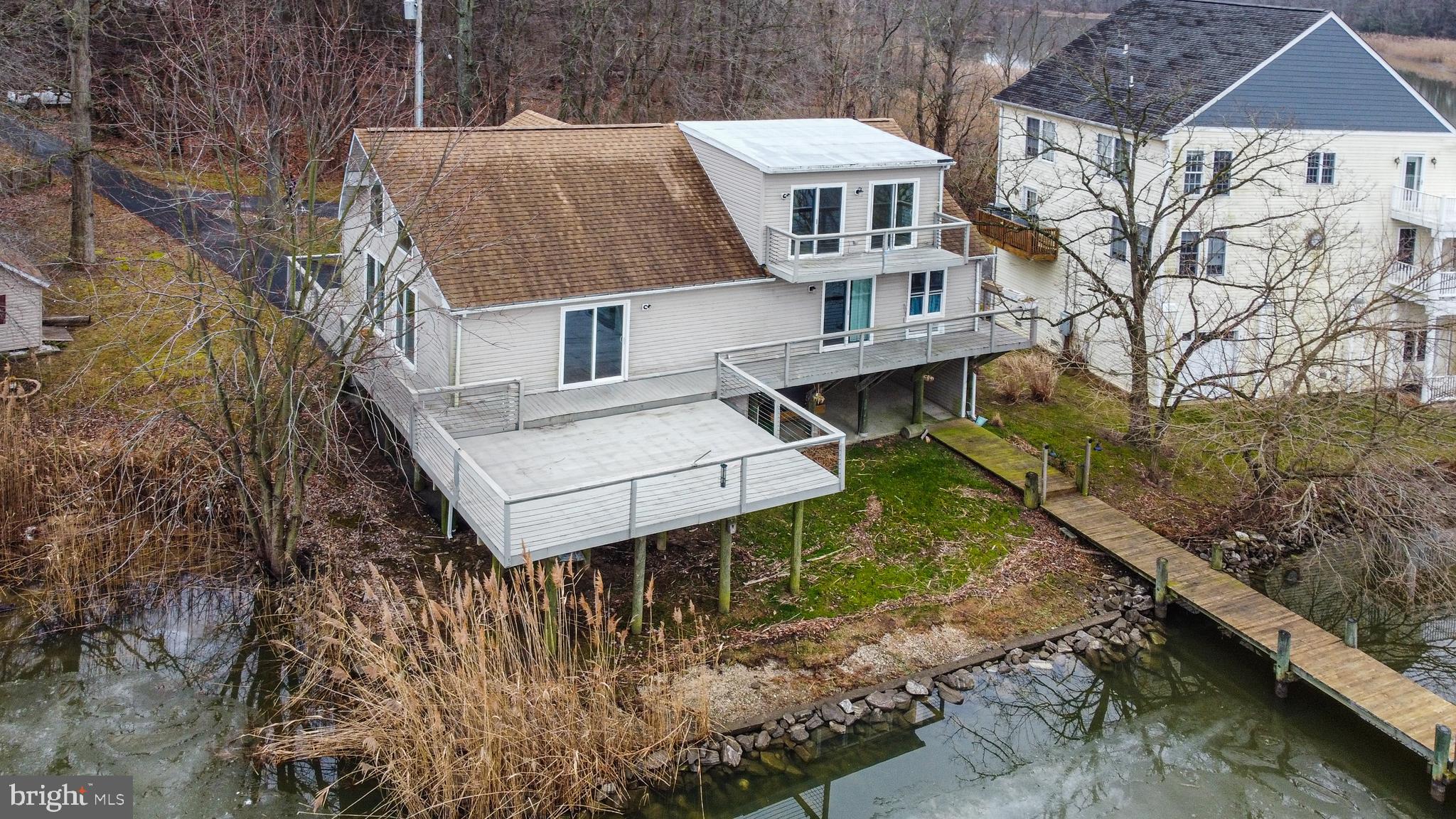 MIDDLE RIVER - Residential