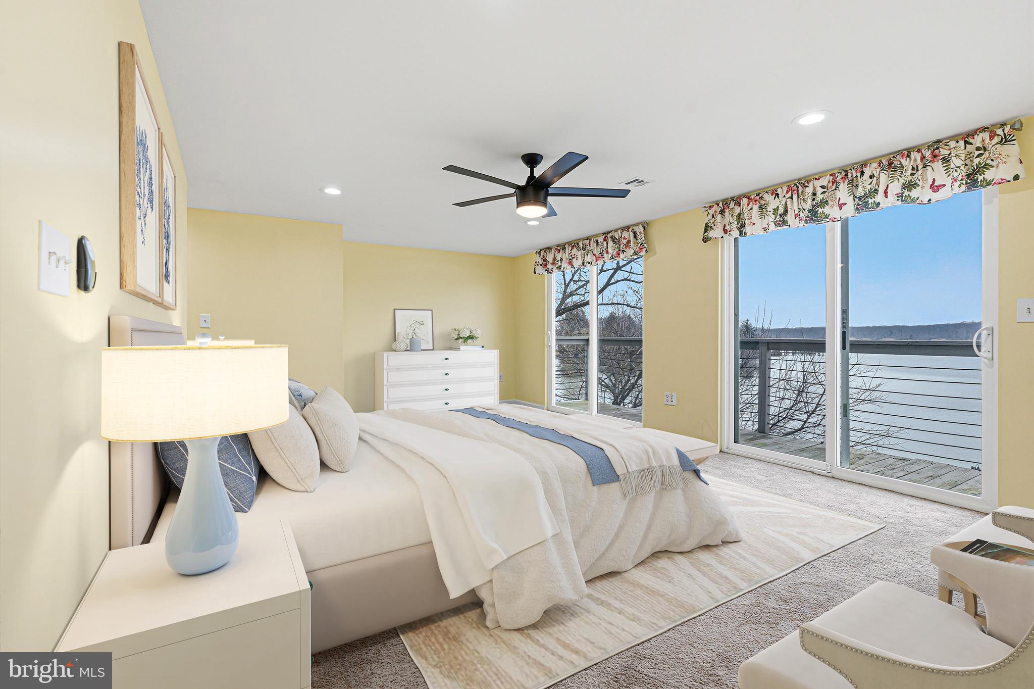 MIDDLE RIVER - Residential