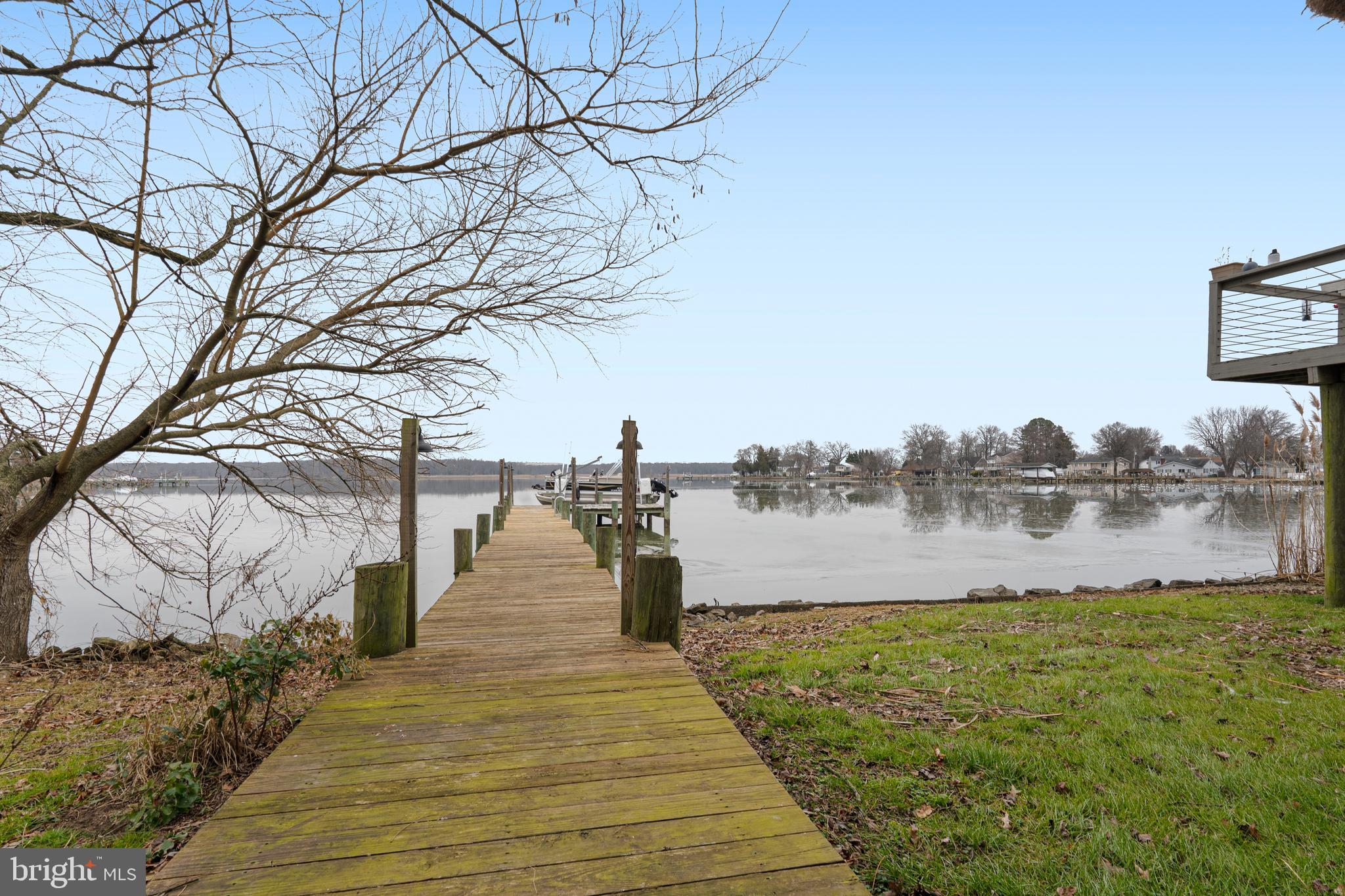 MIDDLE RIVER - Residential