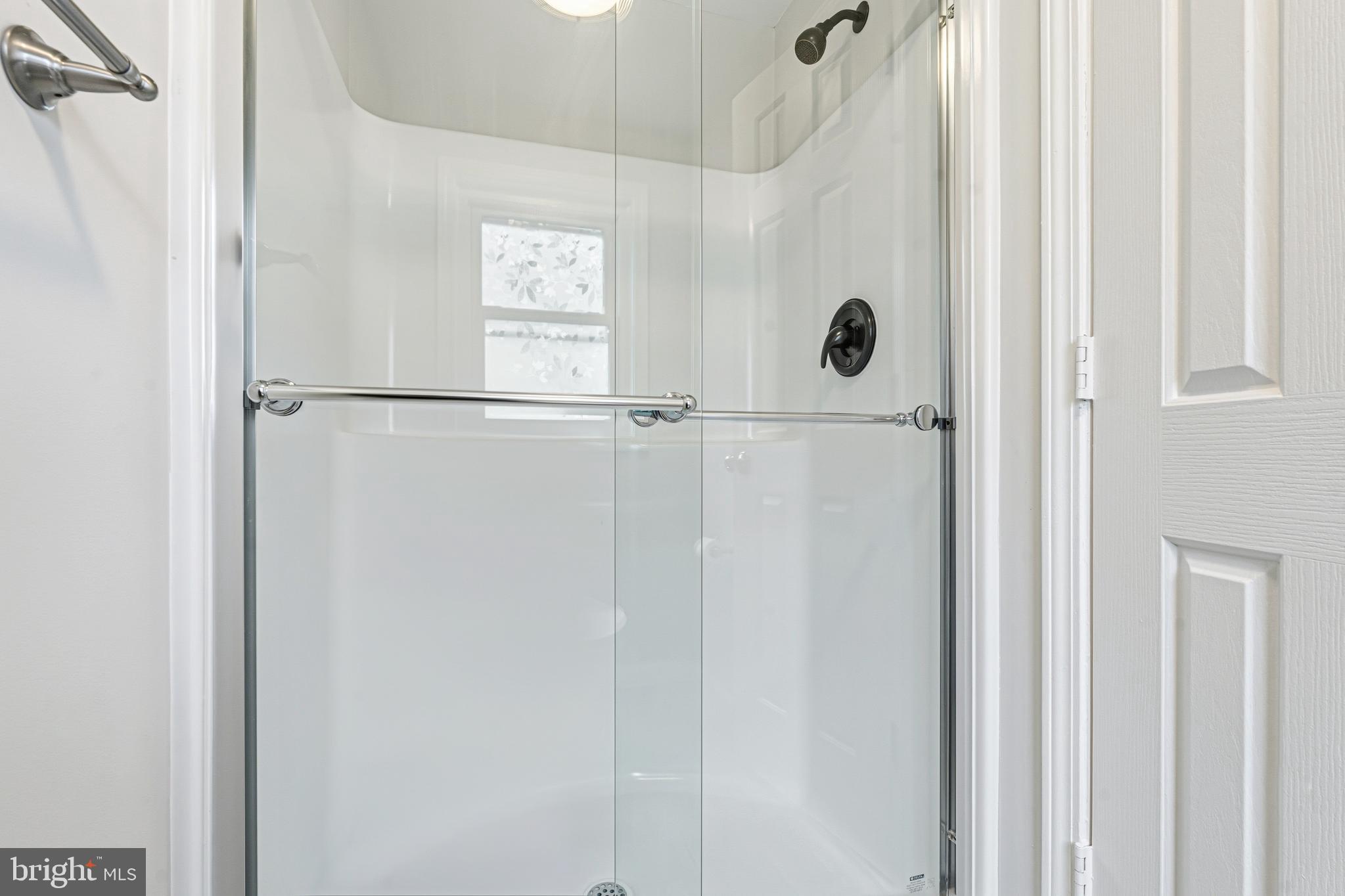 MIDDLE RIVER - Residential