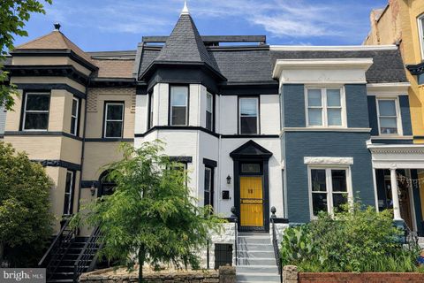 Photo of 16 Q Street NE, WASHINGTON, DC 20002 (MLS # DCDC2263954)