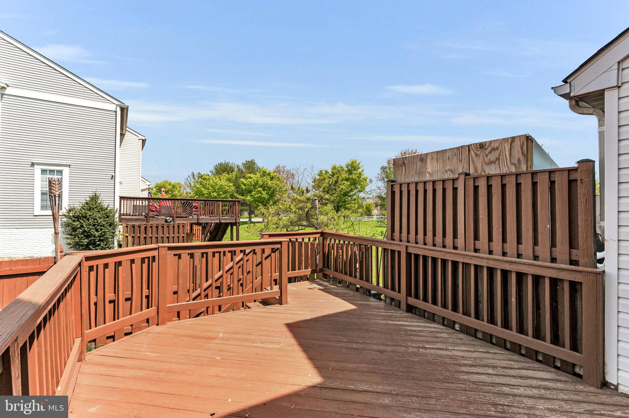 SEVEN OAKS - Residential