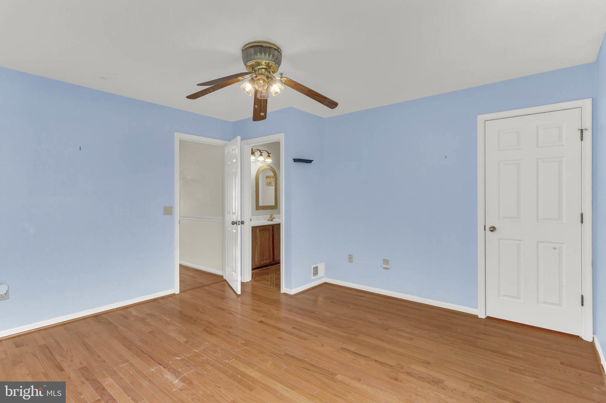 SEVEN OAKS - Residential