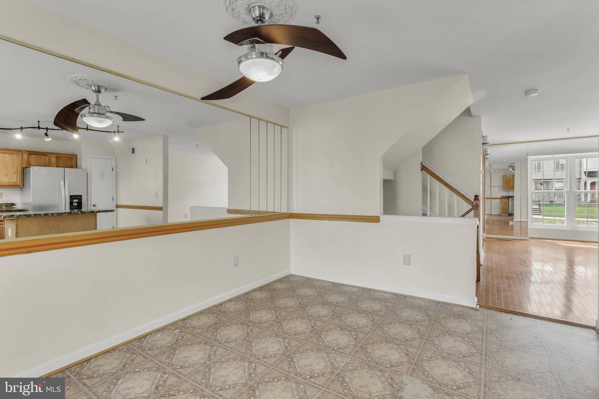 SEVEN OAKS - Residential