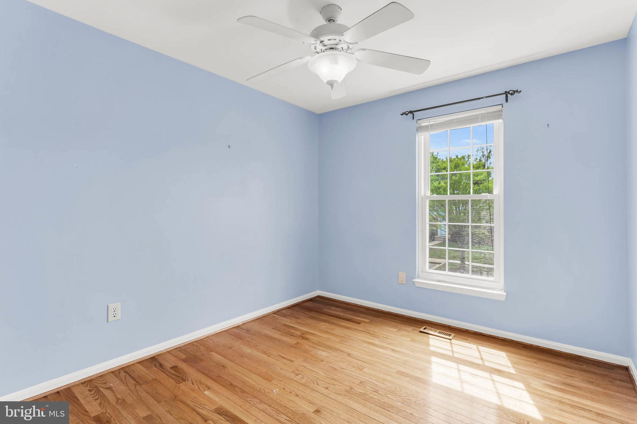 SEVEN OAKS - Residential