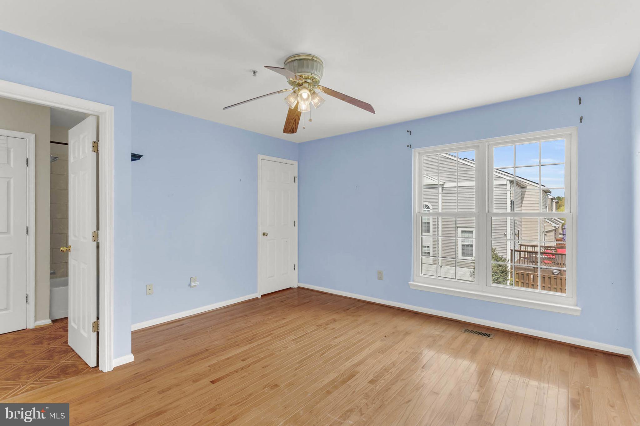 SEVEN OAKS - Residential