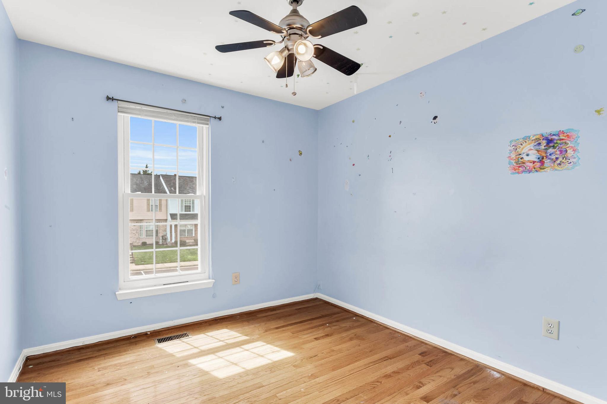 SEVEN OAKS - Residential