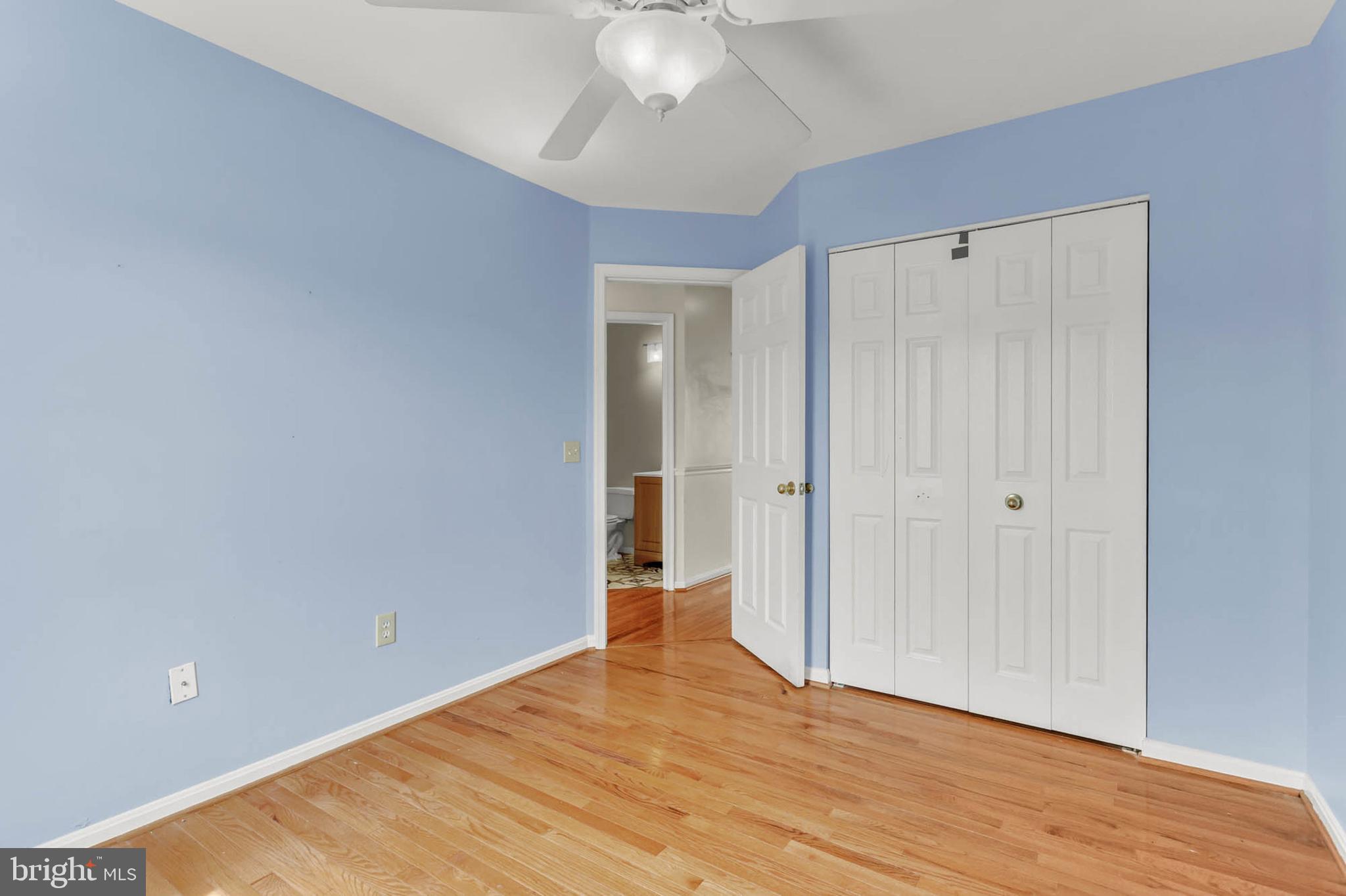 SEVEN OAKS - Residential