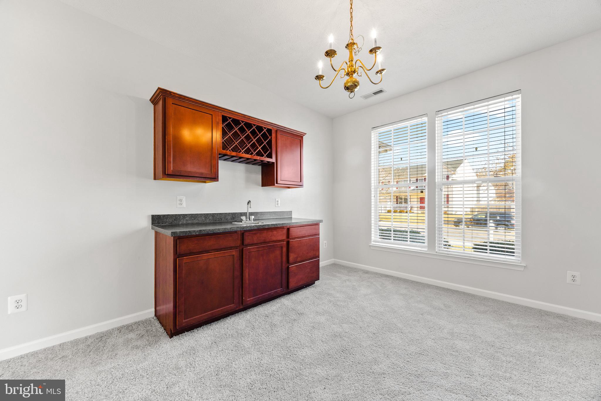 SAVANNAH OVERLOOK - Residential