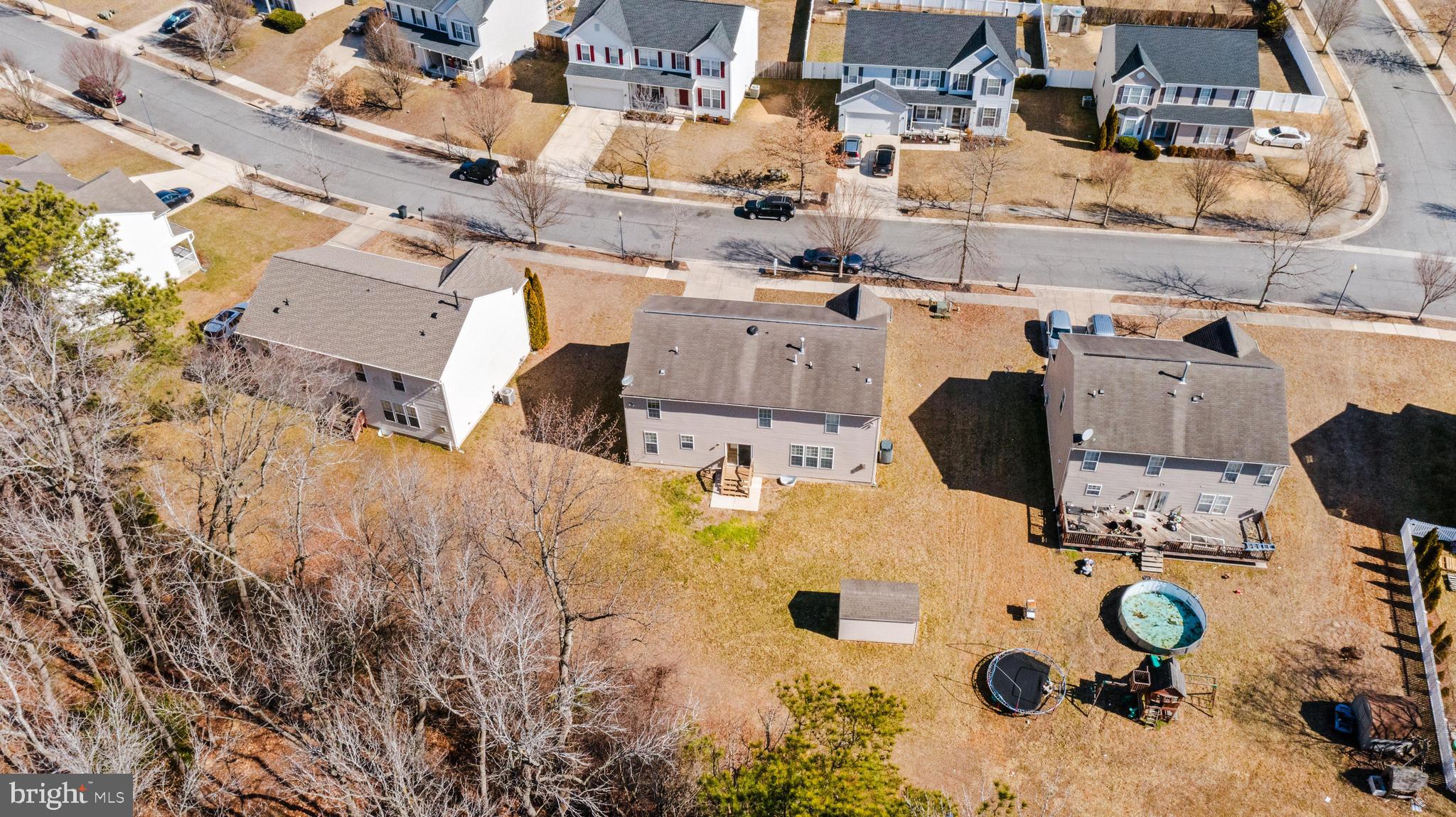 SAVANNAH OVERLOOK - Residential