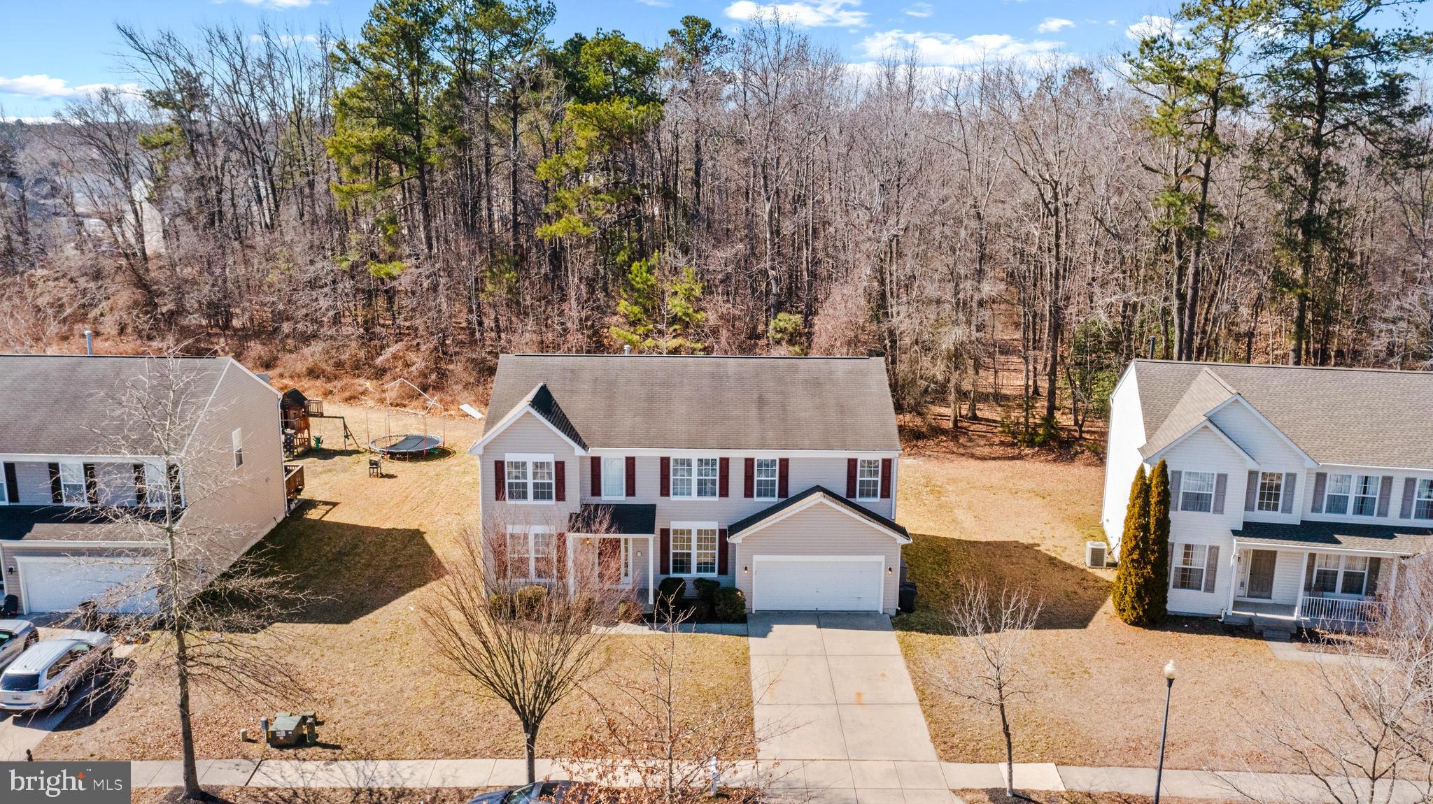SAVANNAH OVERLOOK - Residential