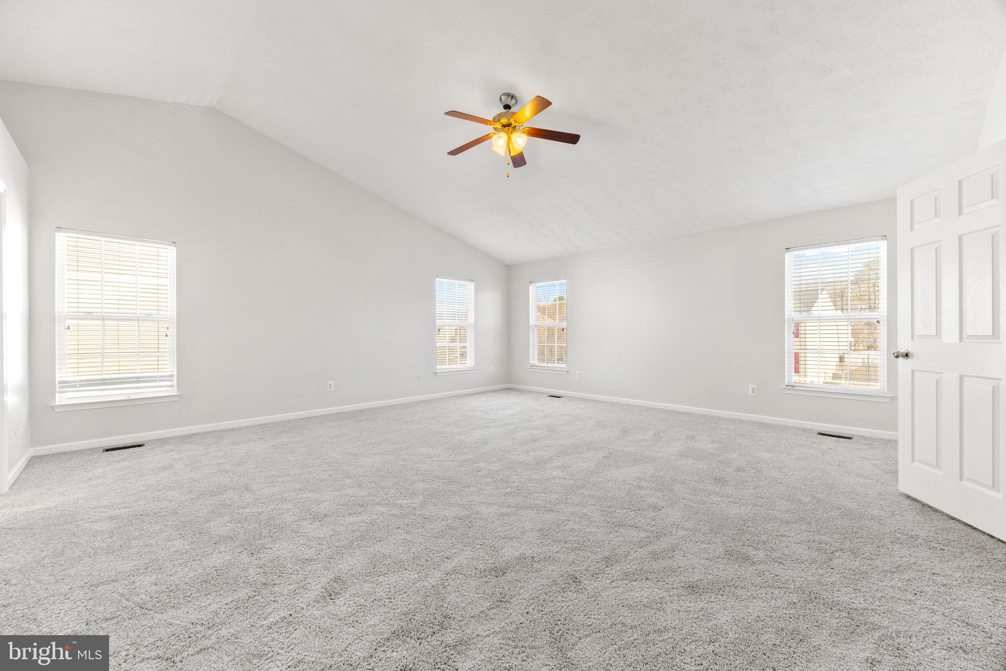 SAVANNAH OVERLOOK - Residential