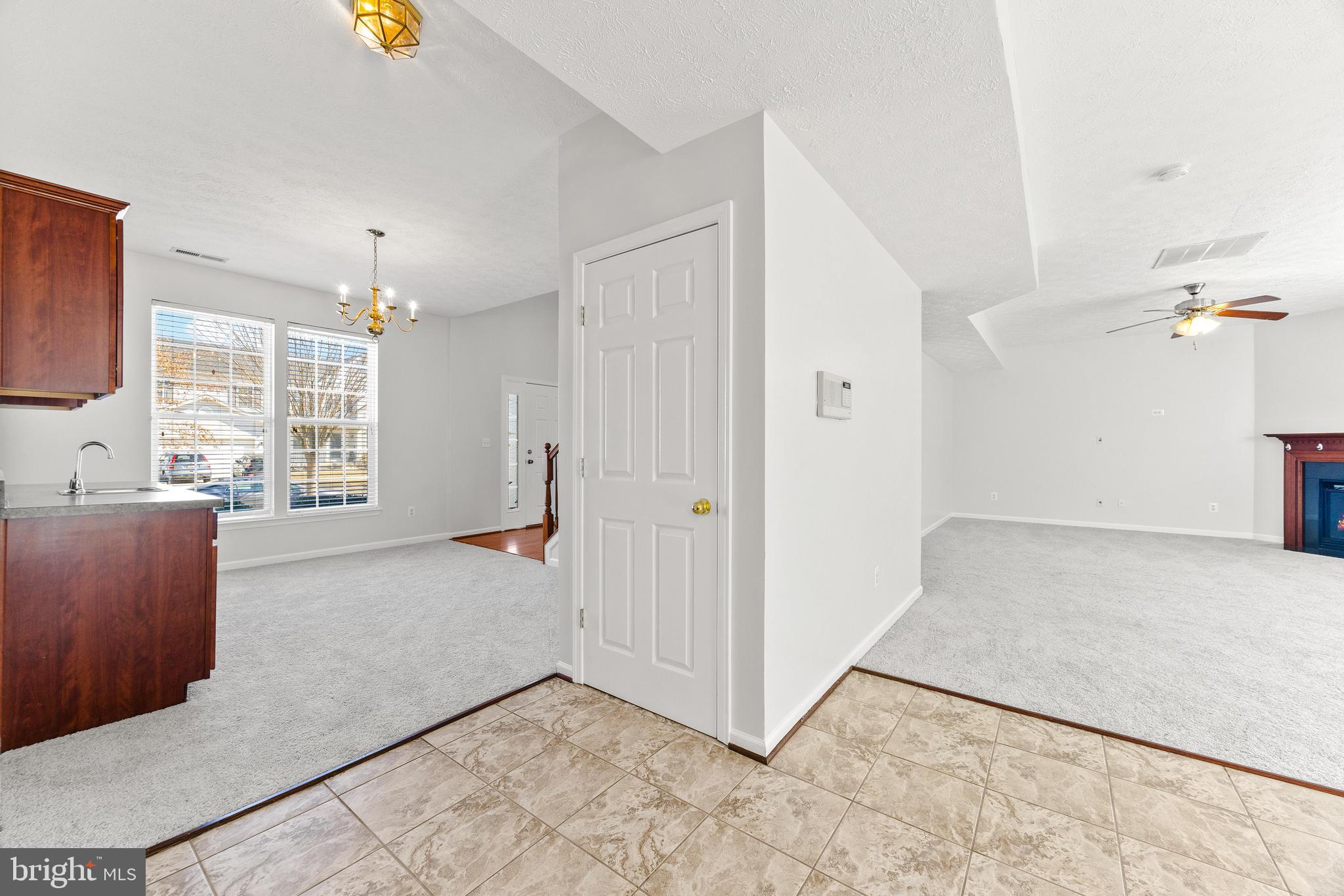 SAVANNAH OVERLOOK - Residential