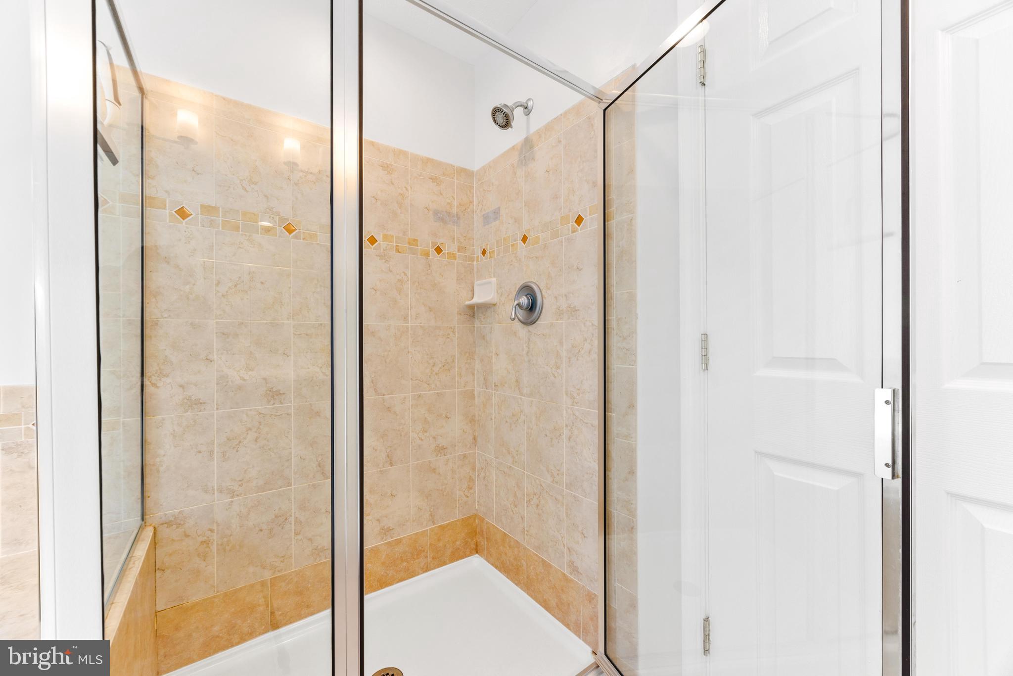 SAVANNAH OVERLOOK - Residential