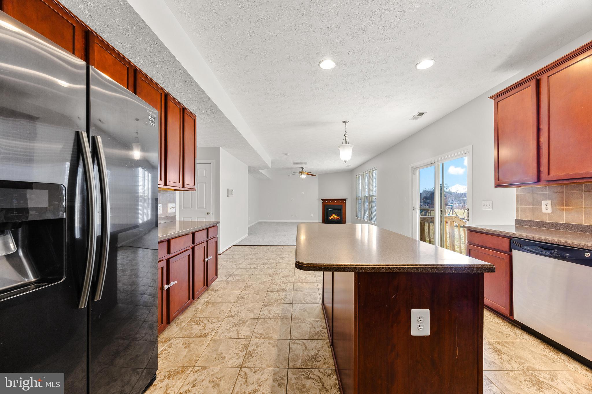 SAVANNAH OVERLOOK - Residential