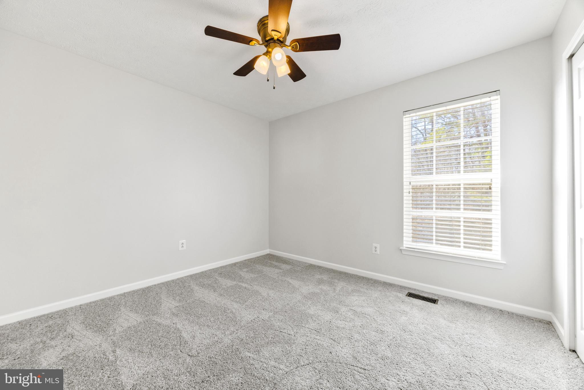 SAVANNAH OVERLOOK - Residential