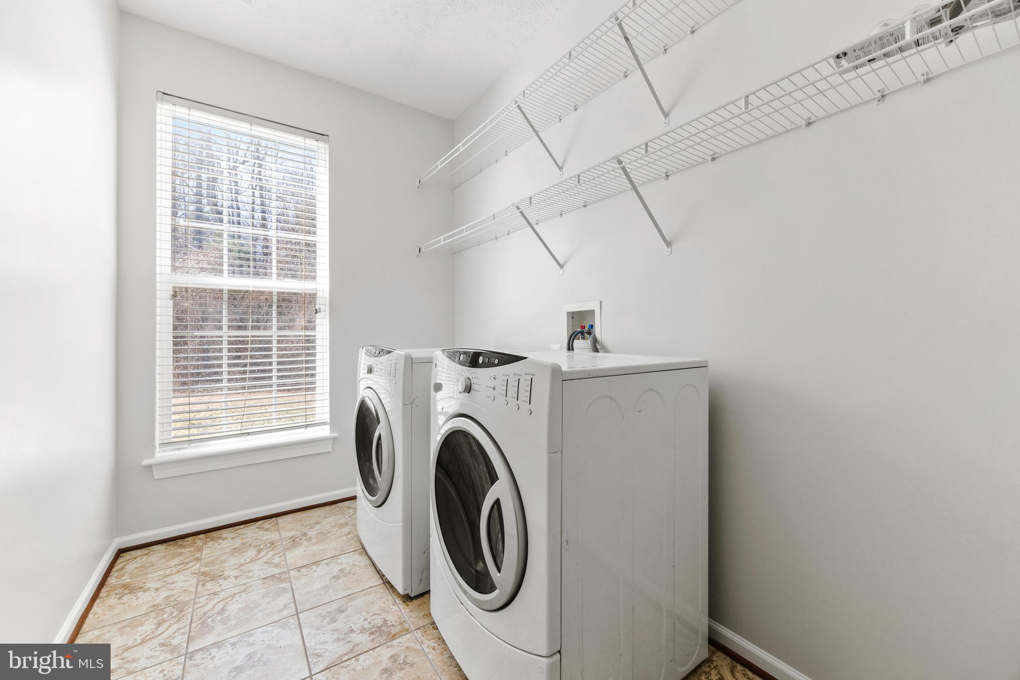 SAVANNAH OVERLOOK - Residential