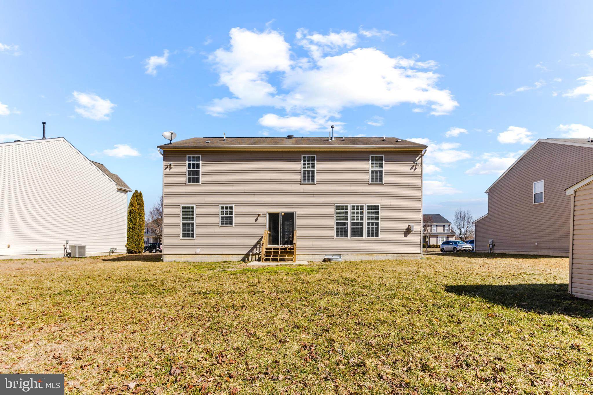 SAVANNAH OVERLOOK - Residential