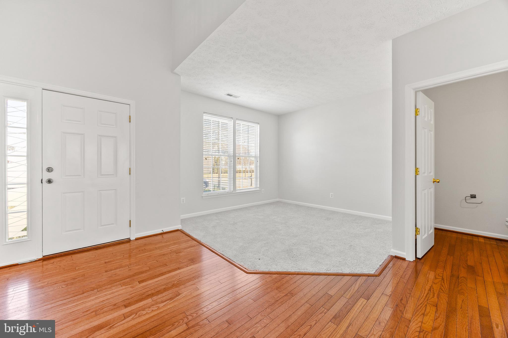 SAVANNAH OVERLOOK - Residential