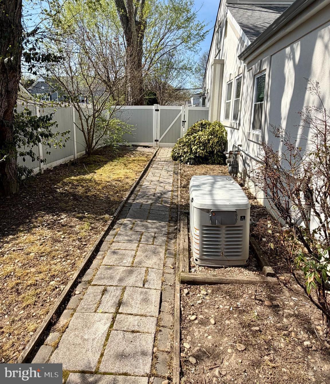 PIMMIT HILLS - Residential