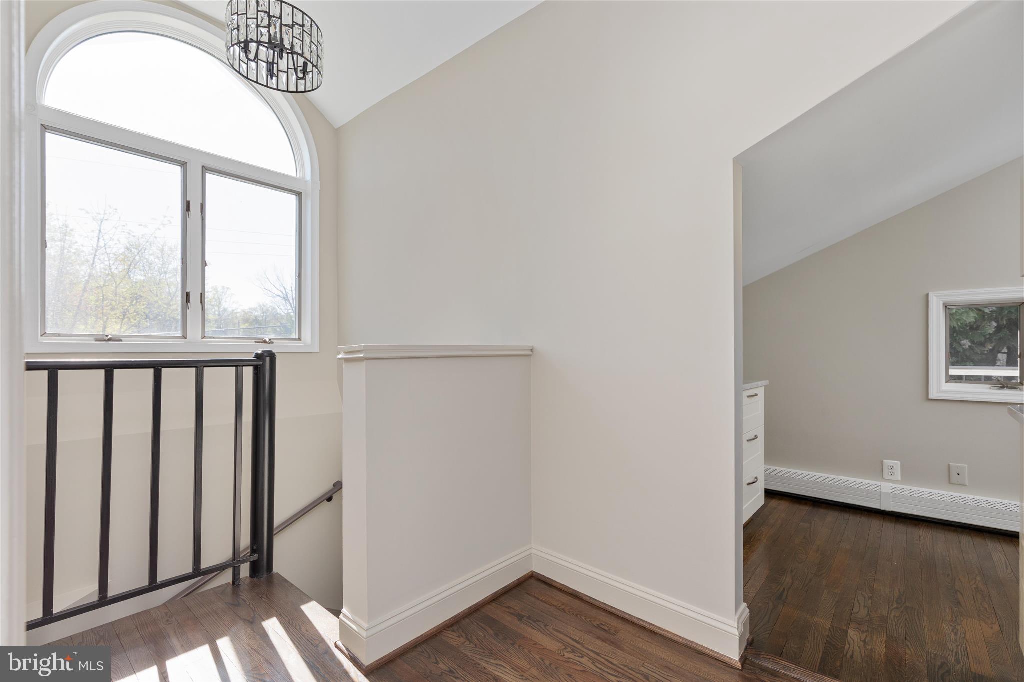 PIMMIT HILLS - Residential