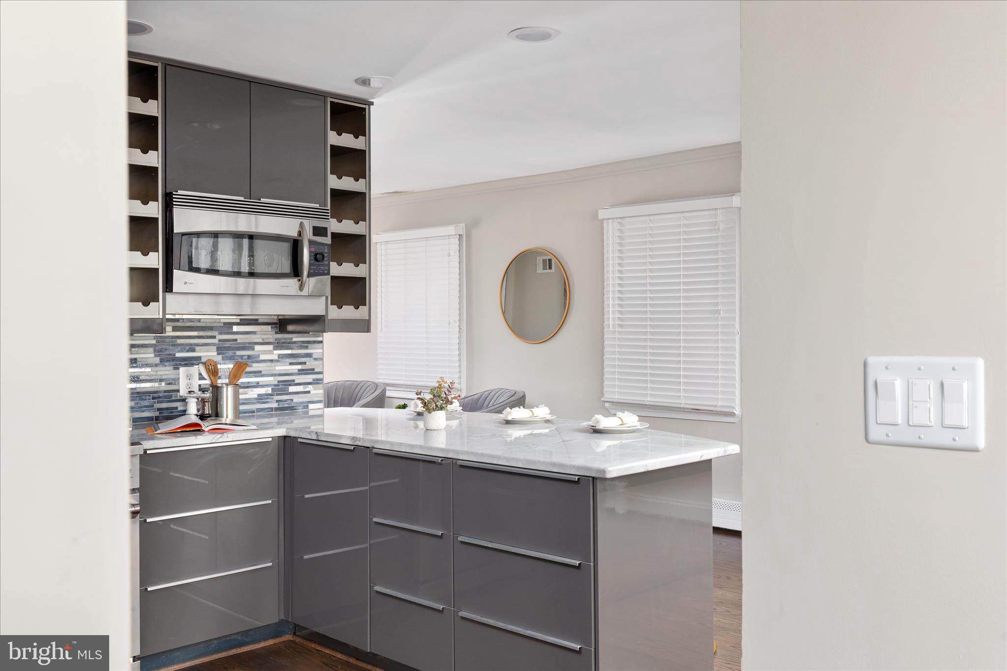 PIMMIT HILLS - Residential