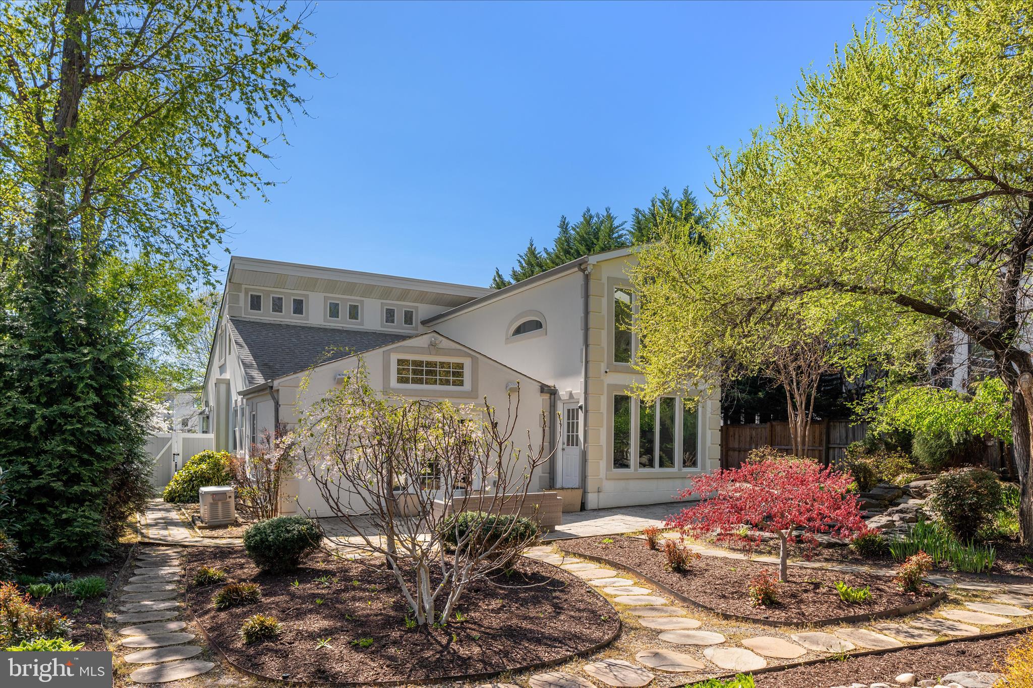 PIMMIT HILLS - Residential