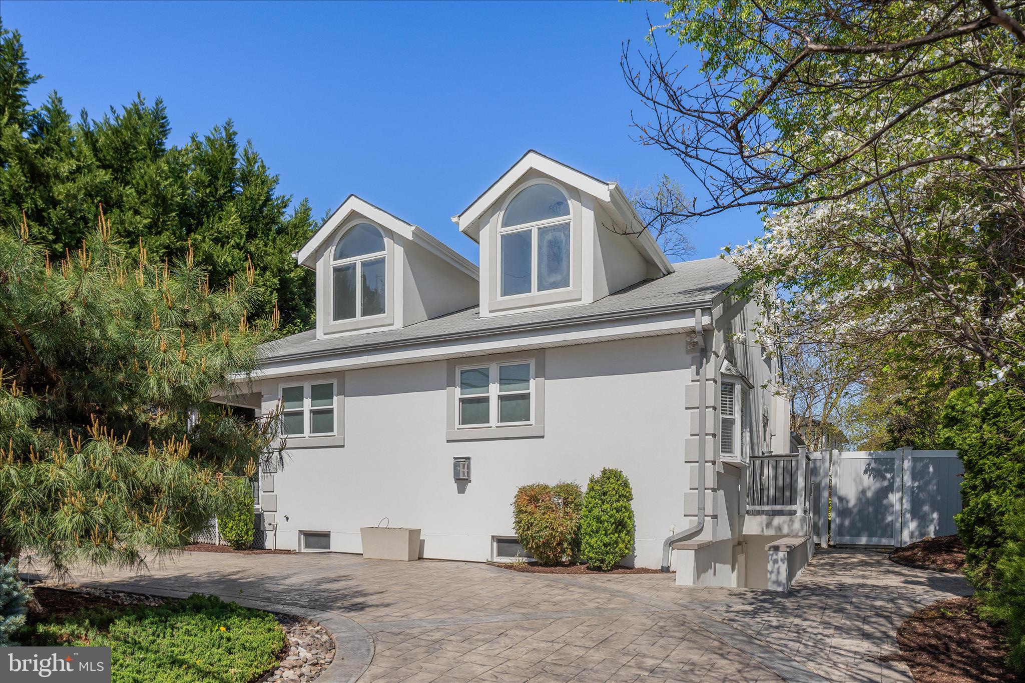 PIMMIT HILLS - Residential