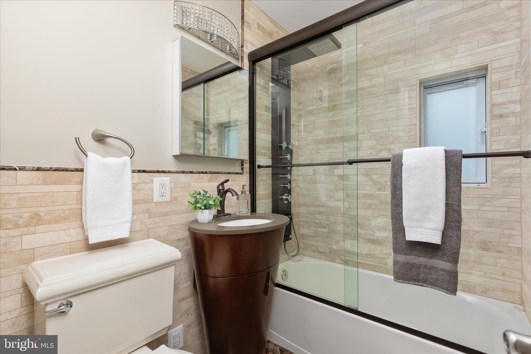 PIMMIT HILLS - Residential