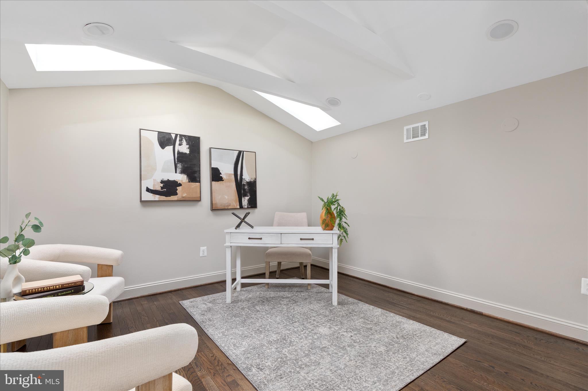 PIMMIT HILLS - Residential