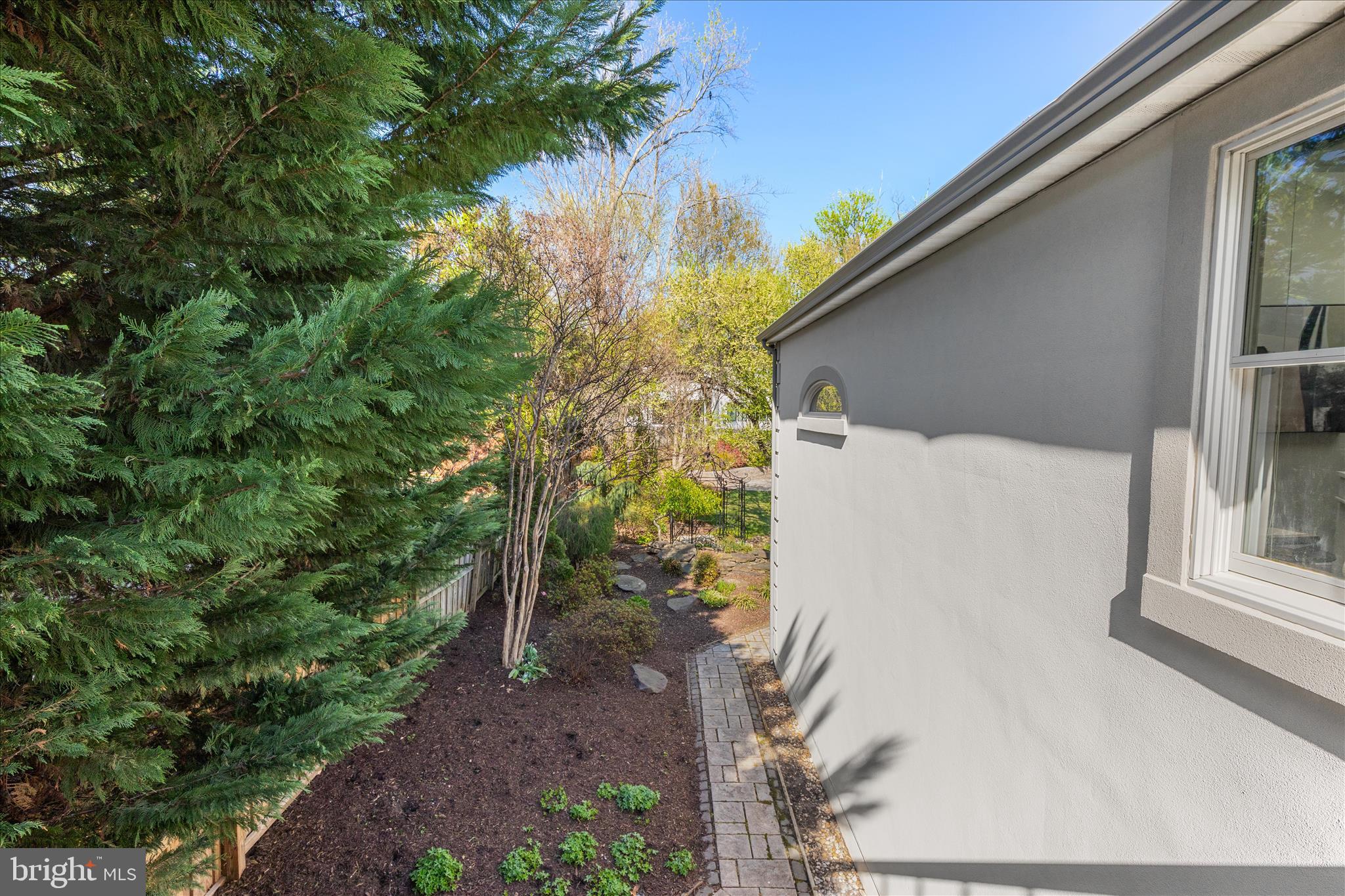 PIMMIT HILLS - Residential