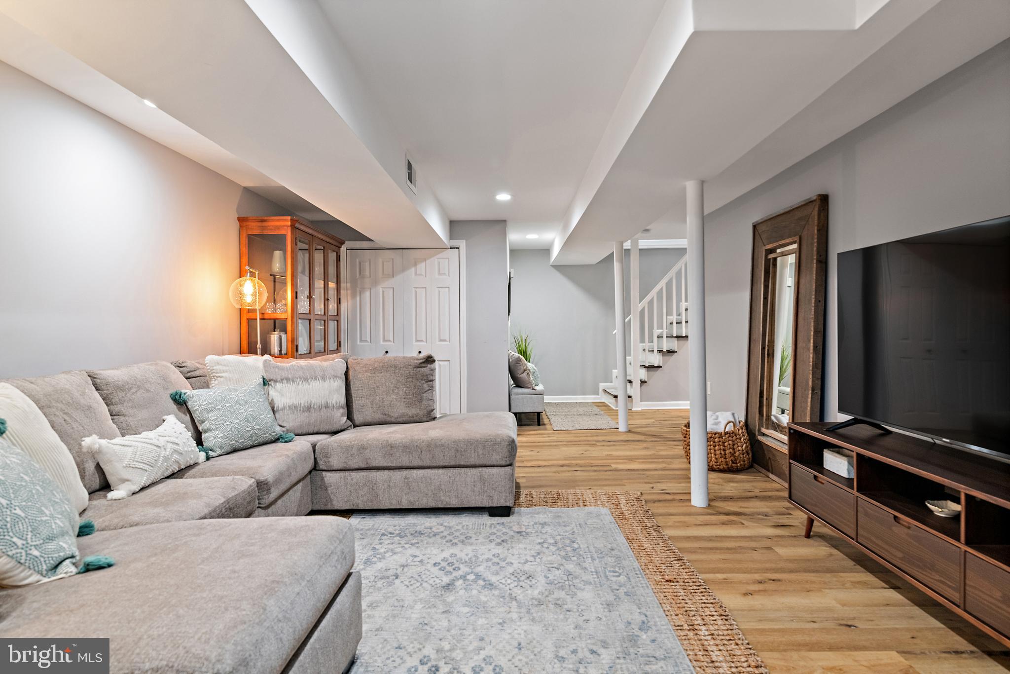 LINCOLN HEIGHTS - Residential